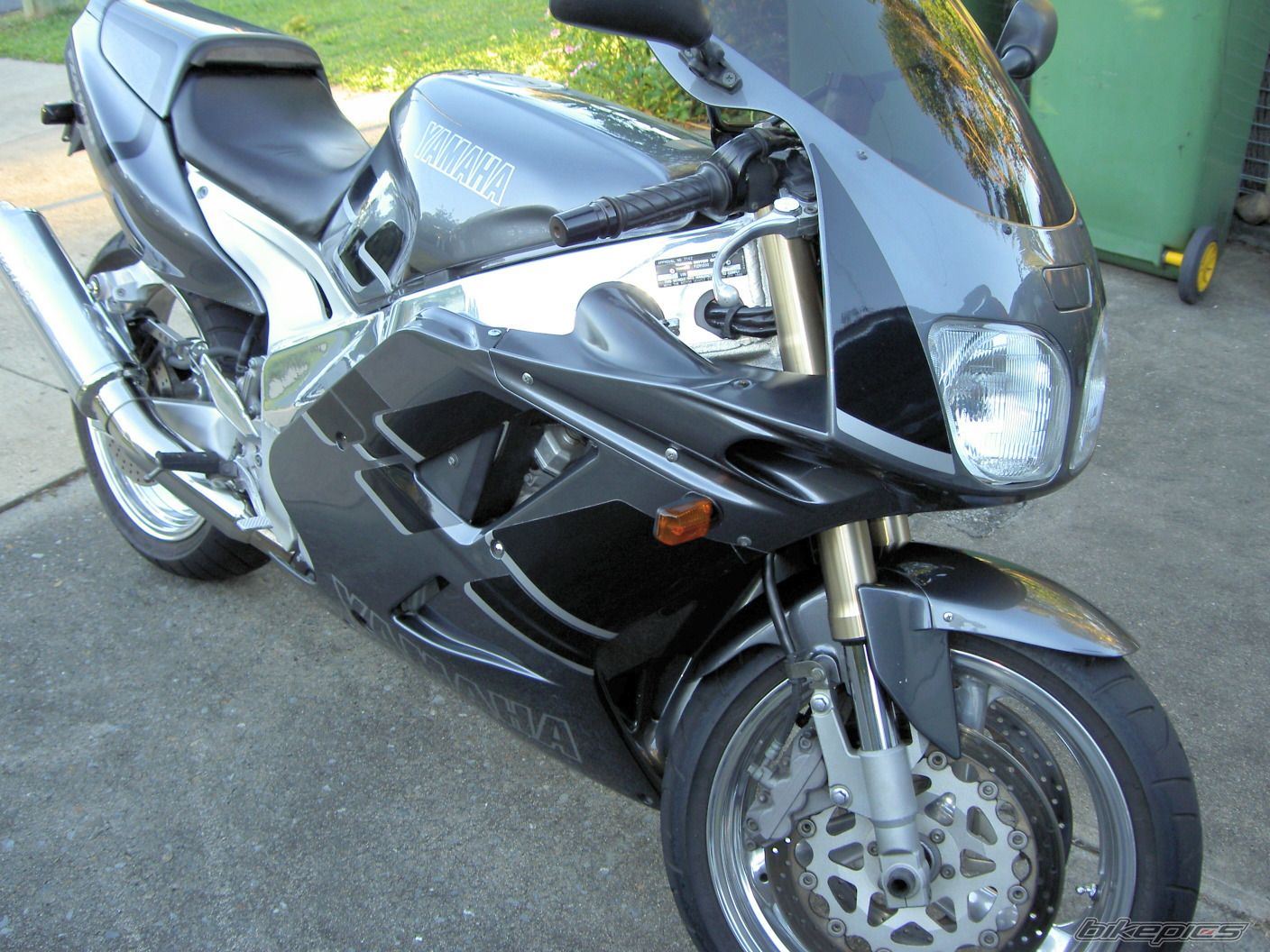 1994 YAMAHA FZR 1000 | Picture 1313757 motorcycle photo