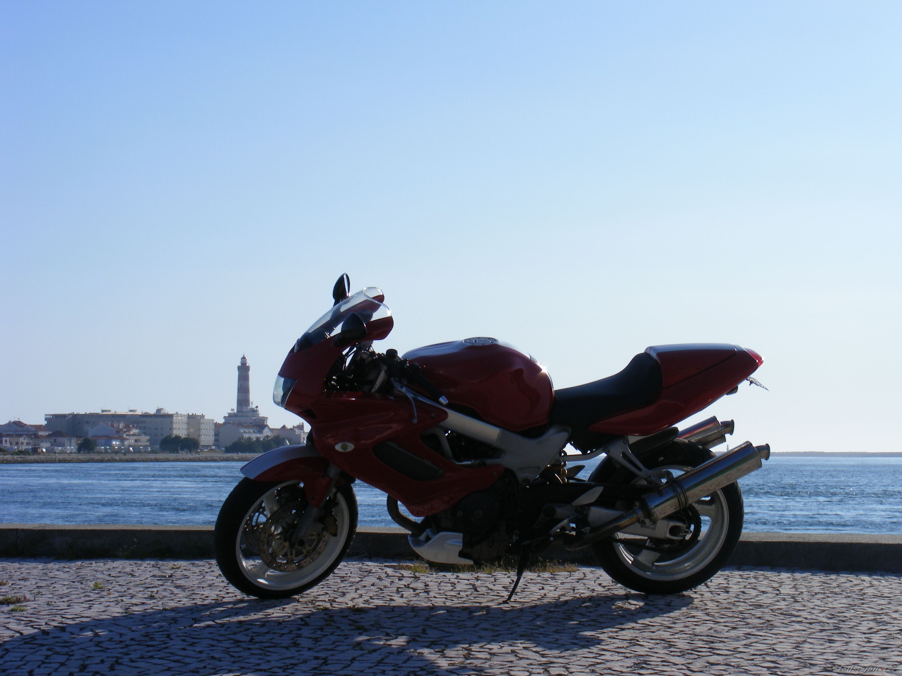 1999 HONDA VTR 1000 | Picture 1315573 motorcycle photo