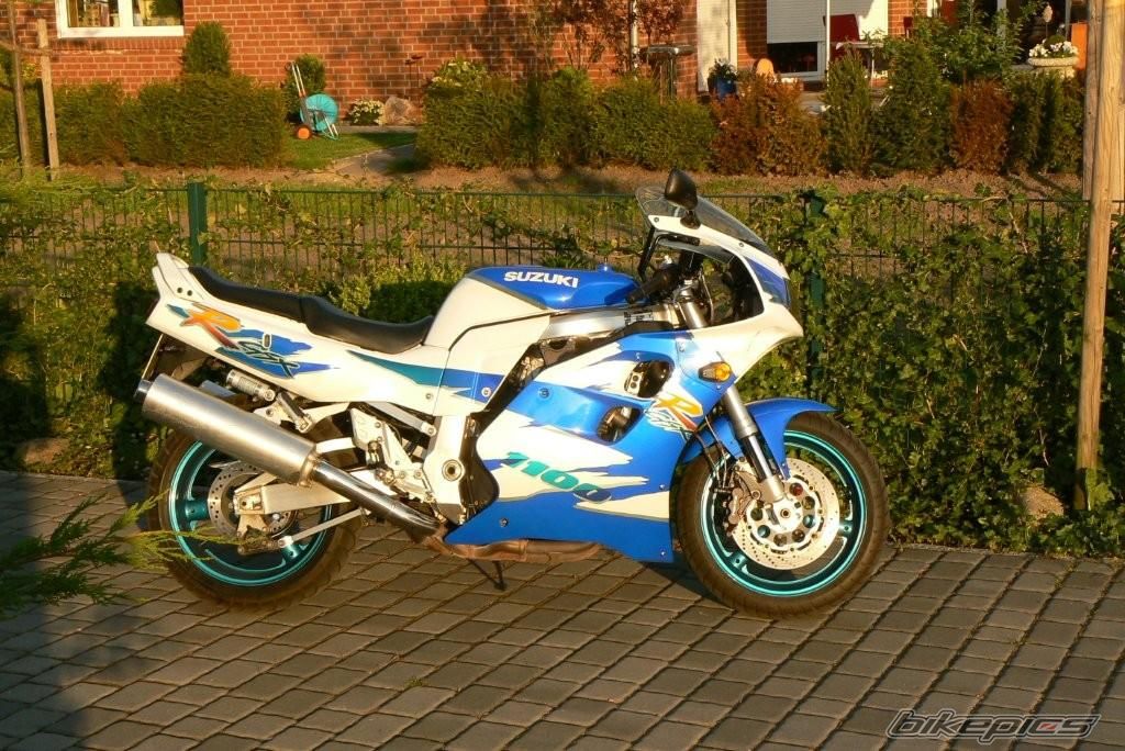 1995 SUZUKI GSX R 1100 | Picture 1316379 motorcycle photo