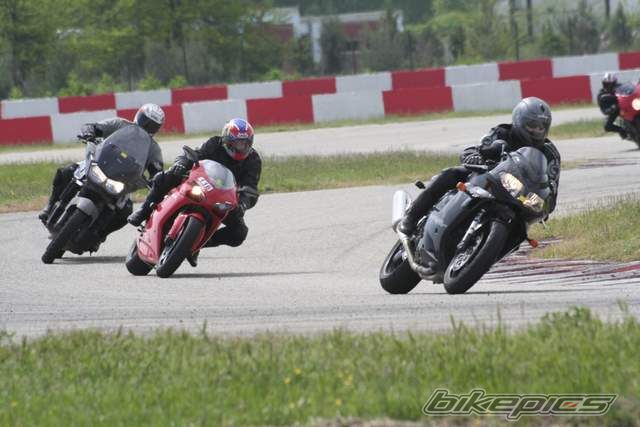 2006 TRIUMPH DAYTONA 955 | Picture 1316635 motorcycle photo