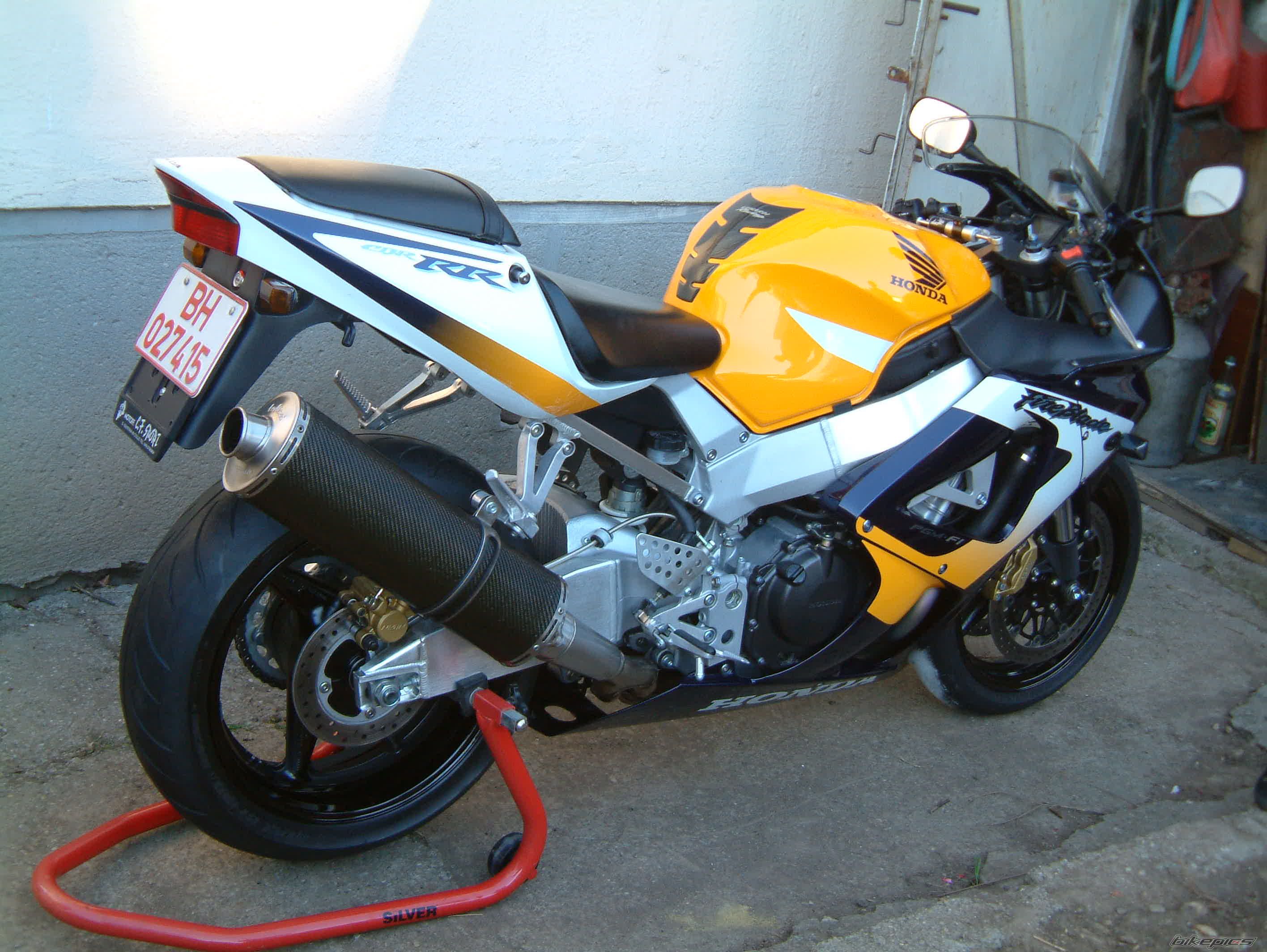 2000 HONDA CBR 900 | Picture 1319897 motorcycle photo