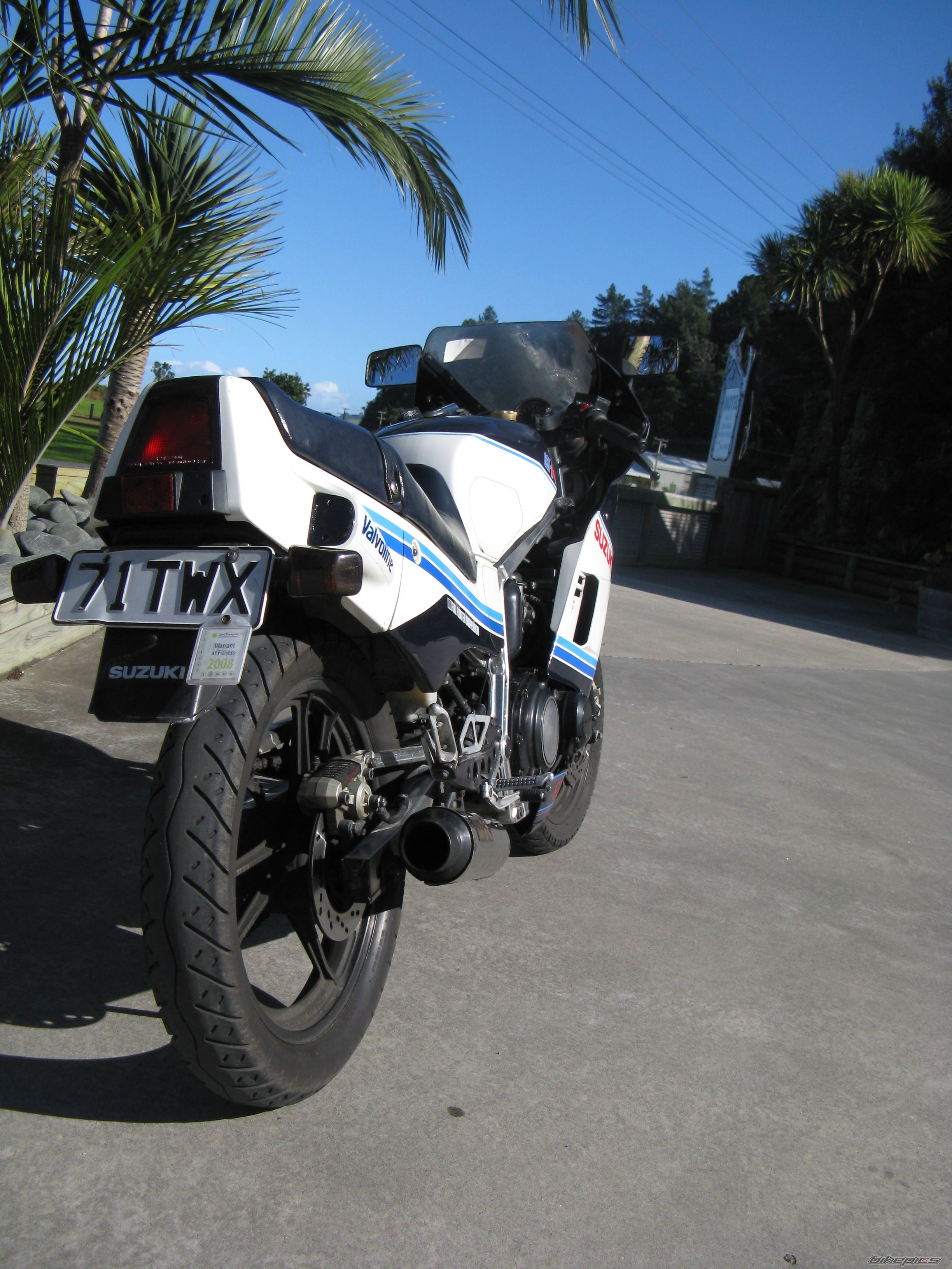 1984 SUZUKI GSX R 400 | Picture 1321291 motorcycle photo