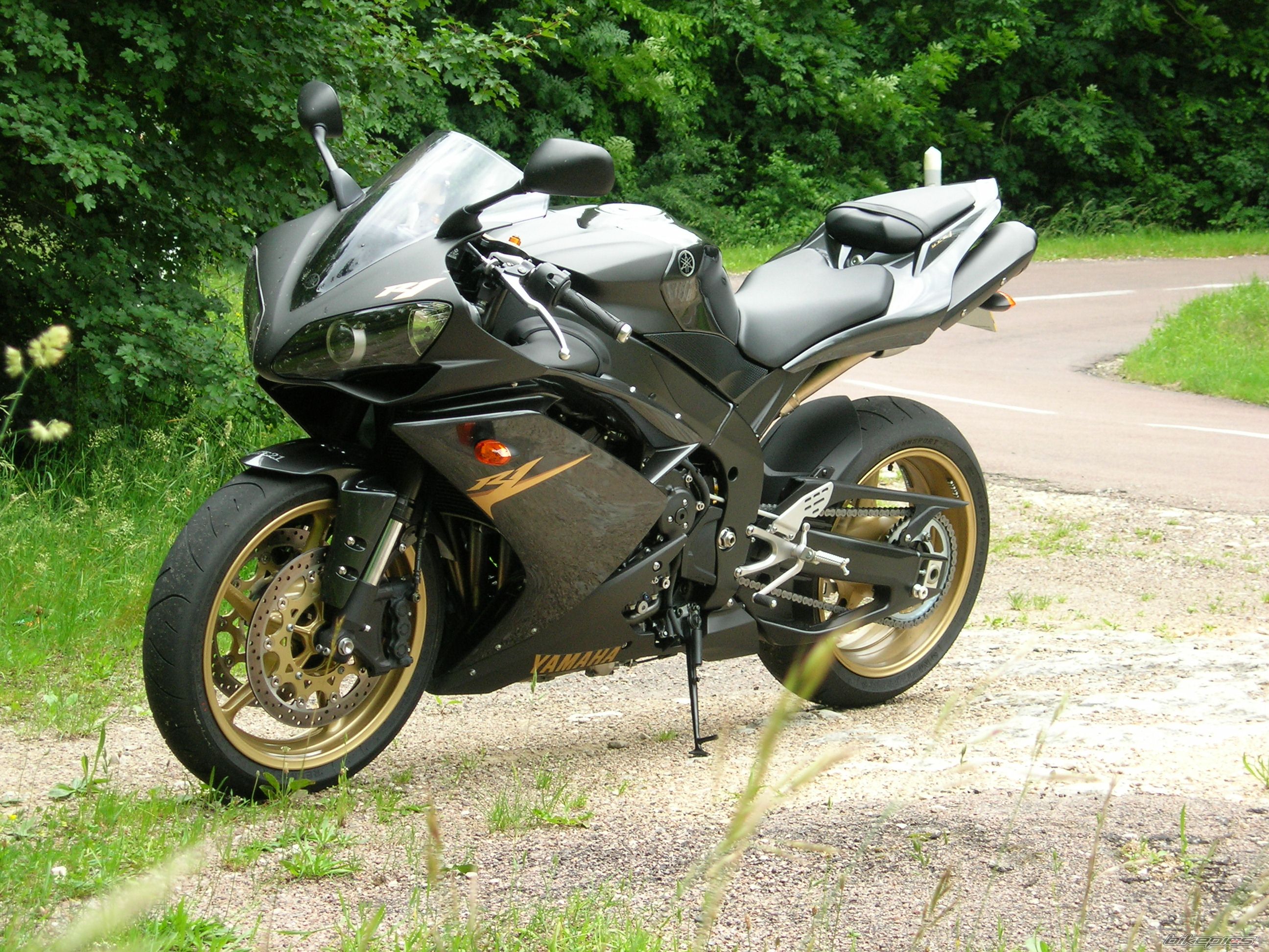 2008 YAMAHA YZF R1 | Picture 1323325 motorcycle photo