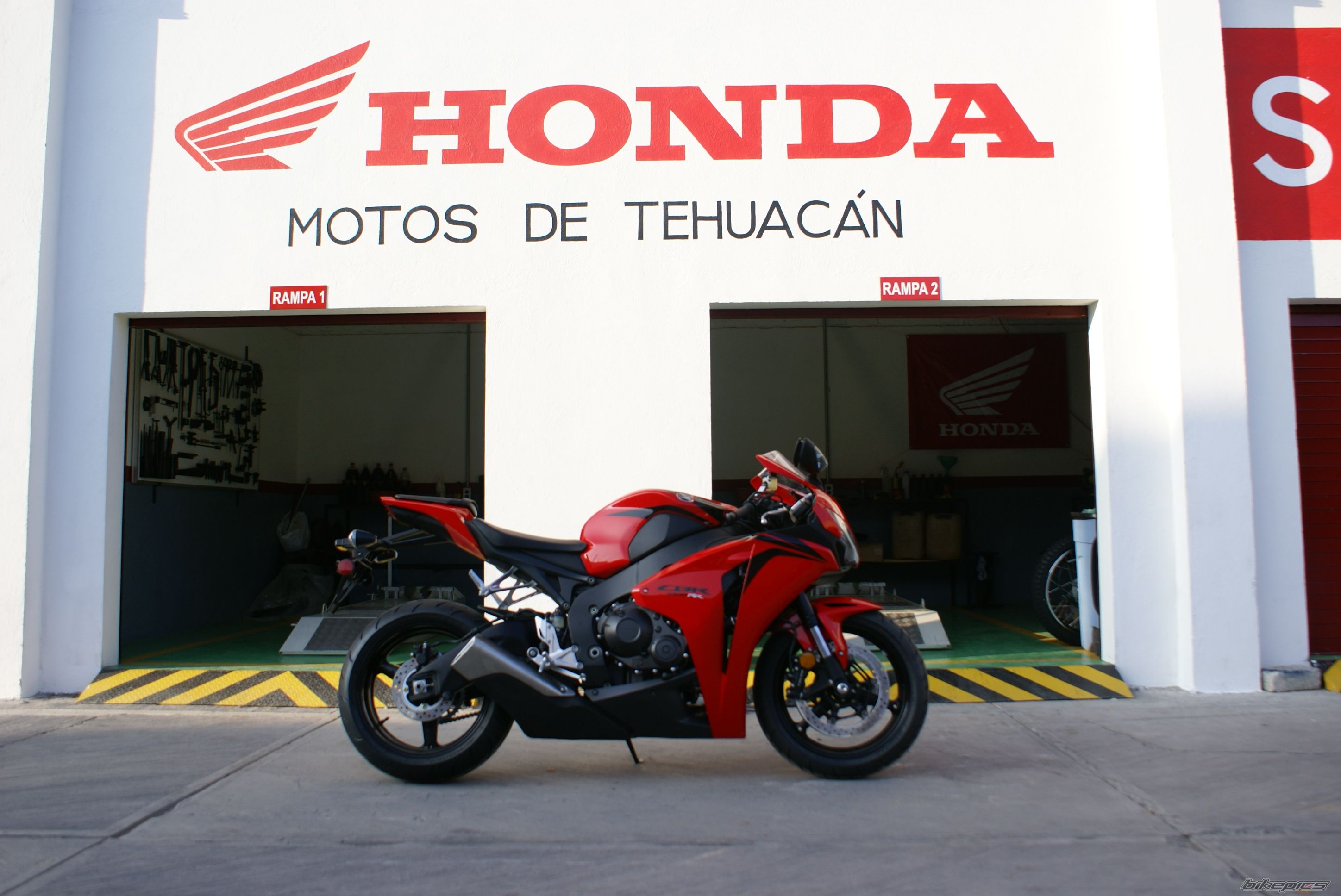 2008 HONDA CBR 1000  RR | Picture 1323502 motorcycle photo