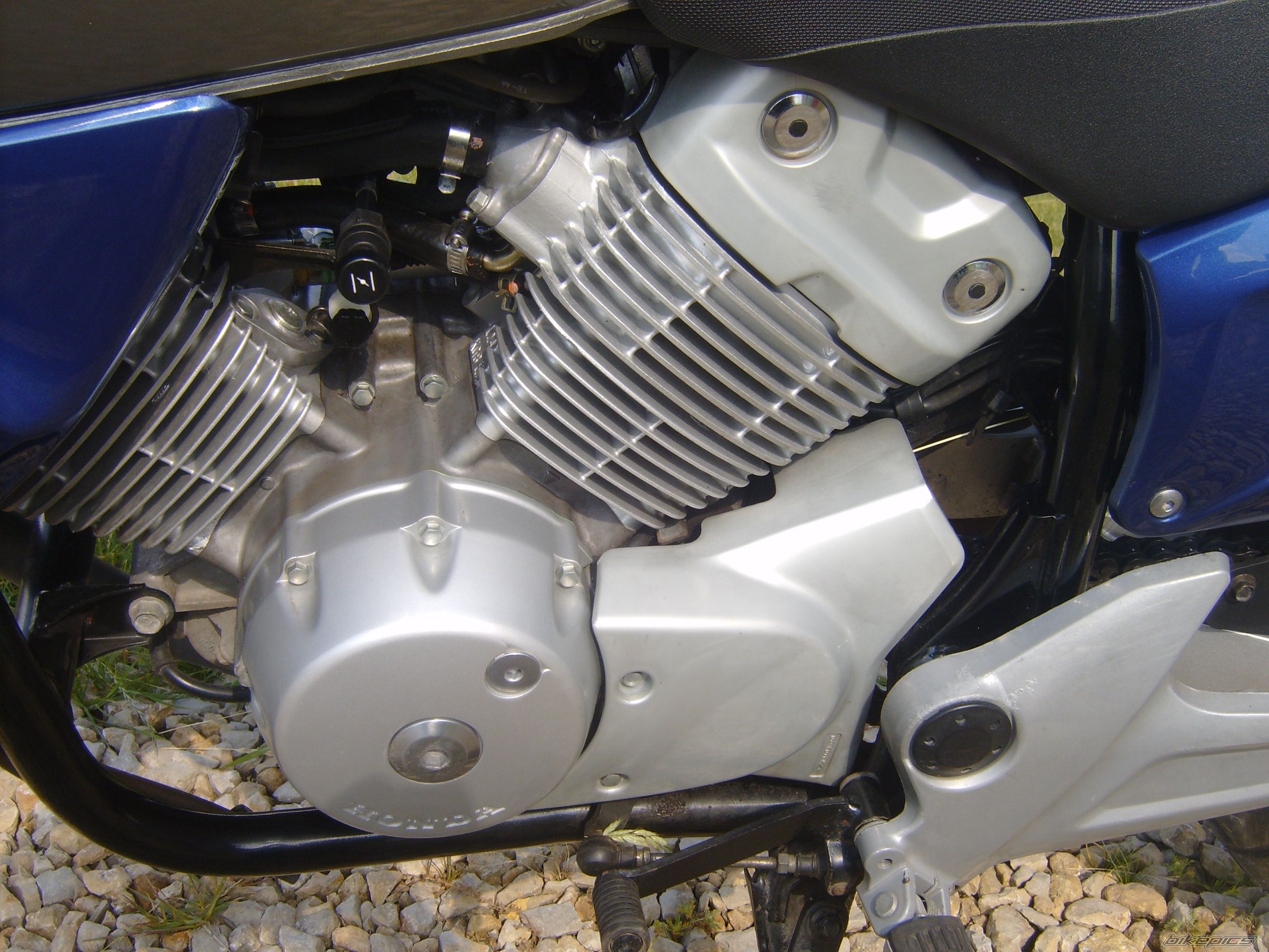2003 HONDA XLV 125 VARADERO | Picture 1323684 motorcycle photo