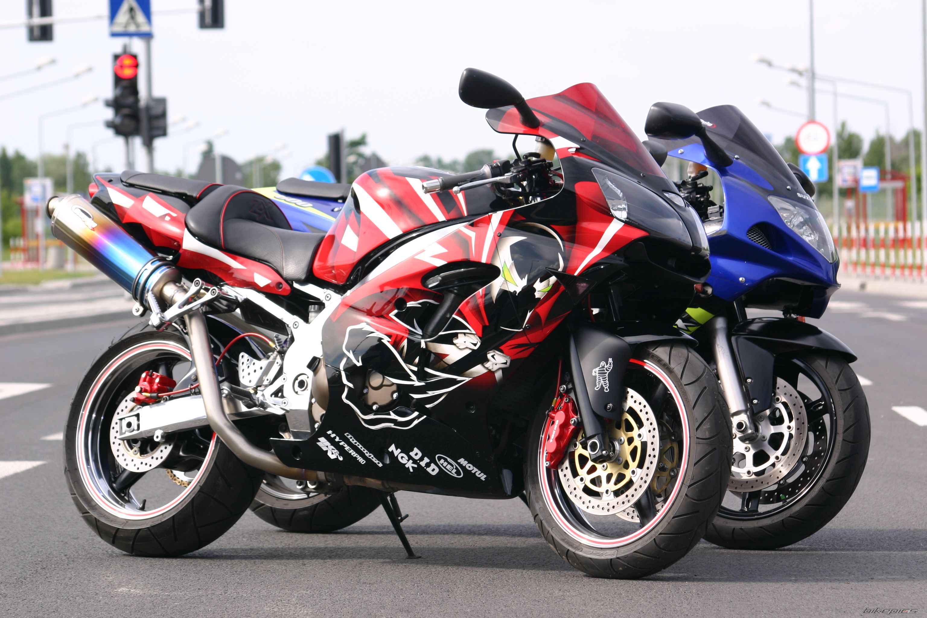 2008 KAWASAKI ZX 9R | Picture 1324933 motorcycle photo