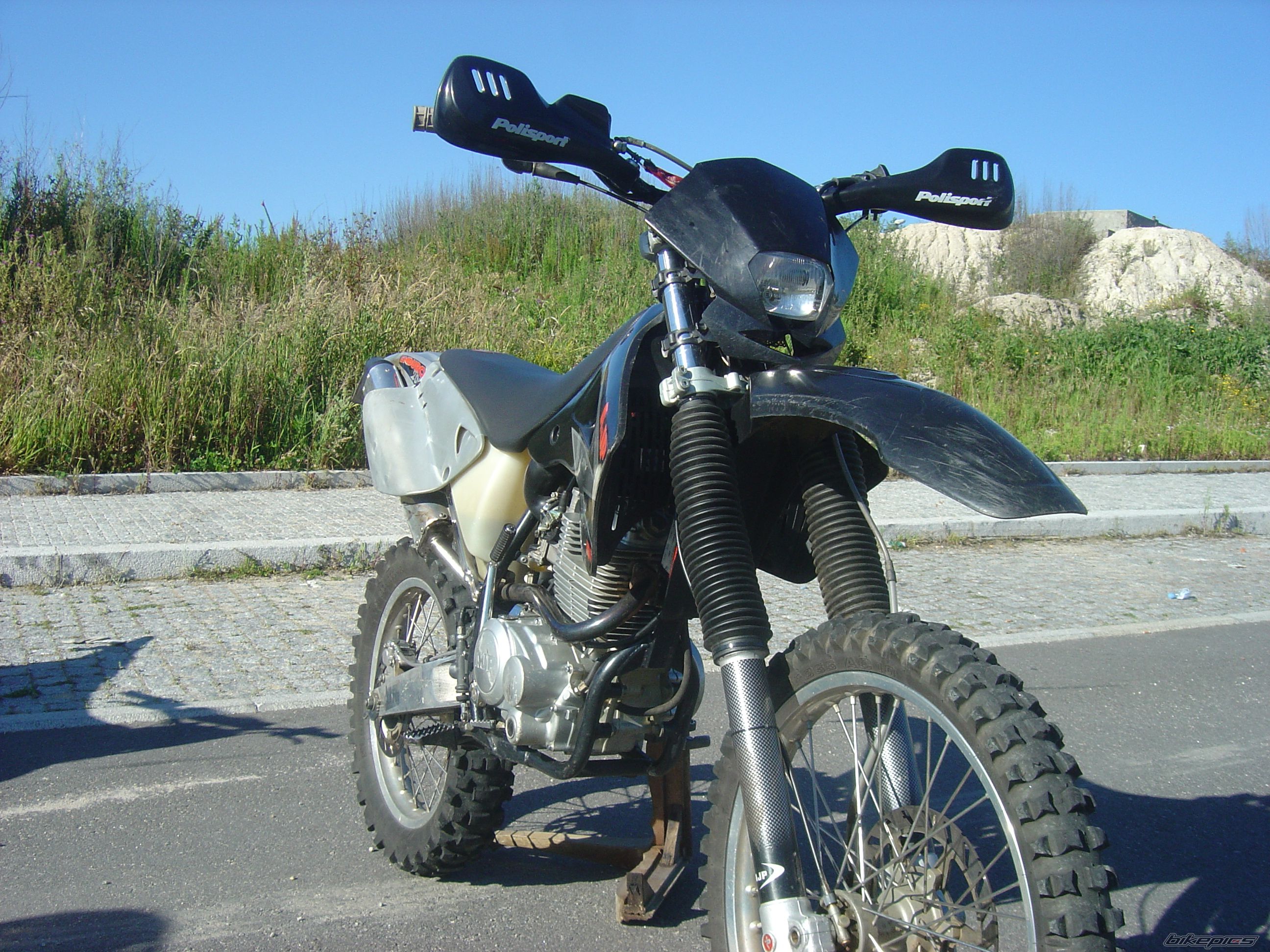 2007 AJP PR4 200 | Picture 1325000 motorcycle photo
