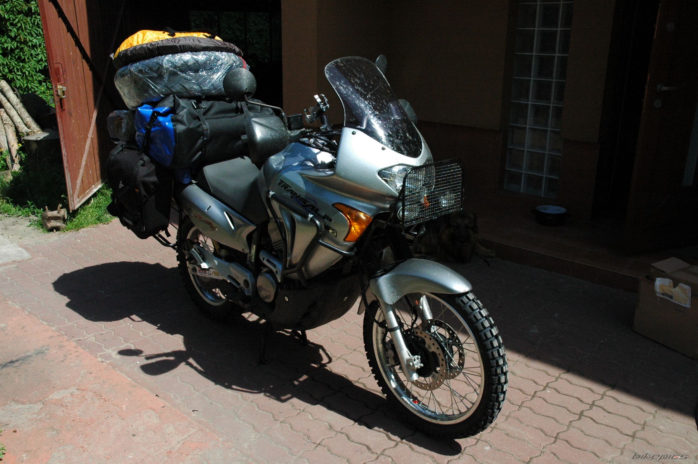 2004 HONDA XL 650V TRANSALP | Picture 1325107 motorcycle photo