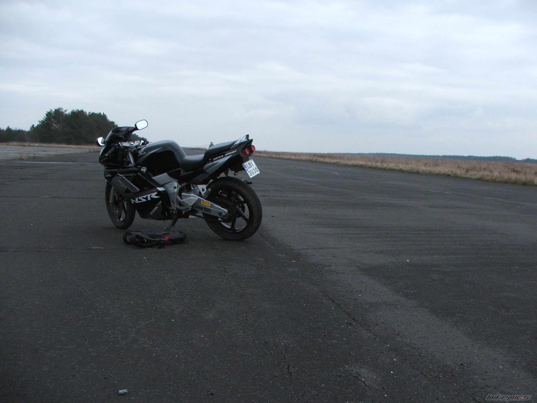 2002 HONDA NSR 125 | Picture 1326676 motorcycle photo