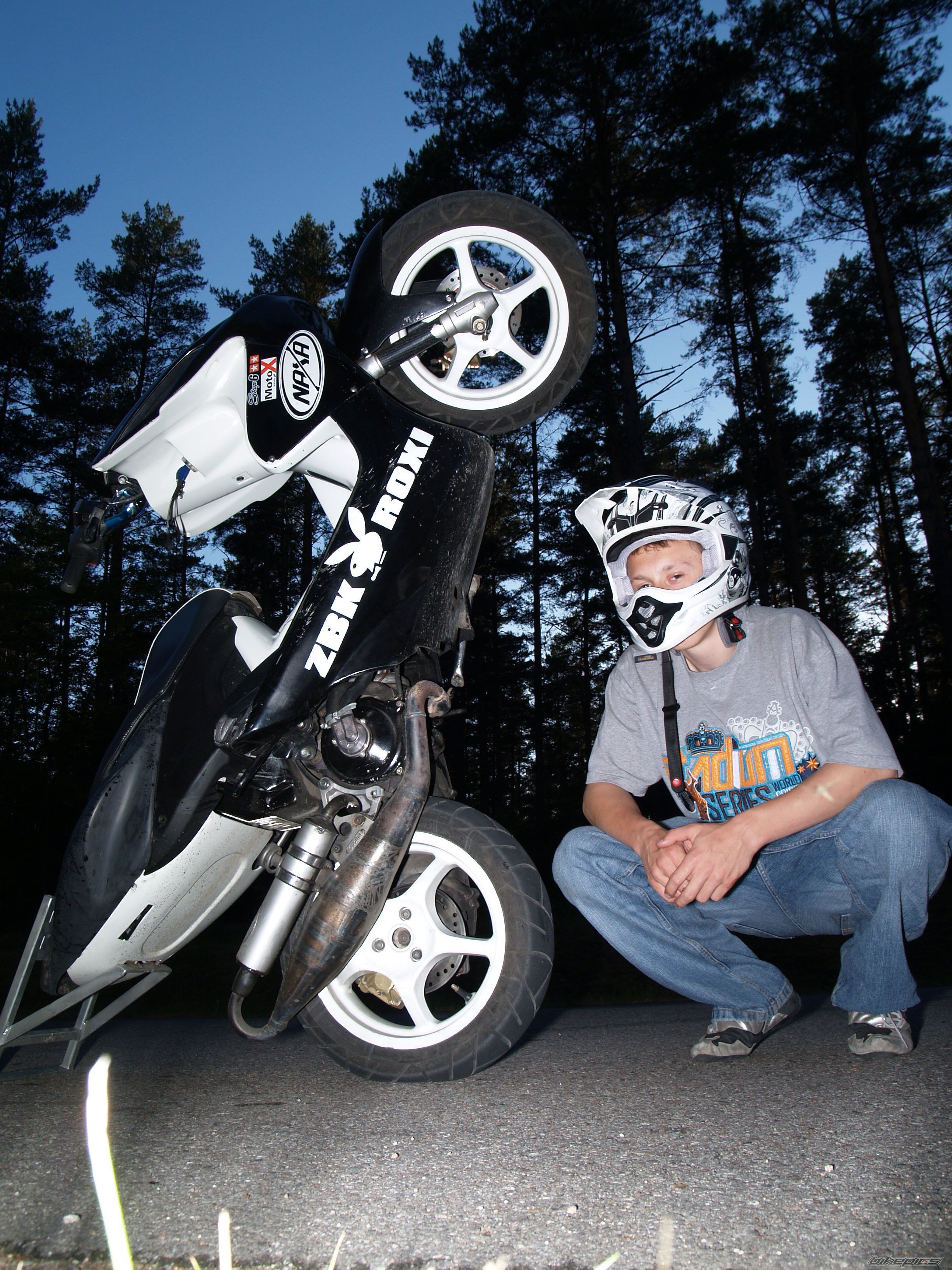 2002 YAMAHA AEROX 50 | Picture 1328552 motorcycle photo