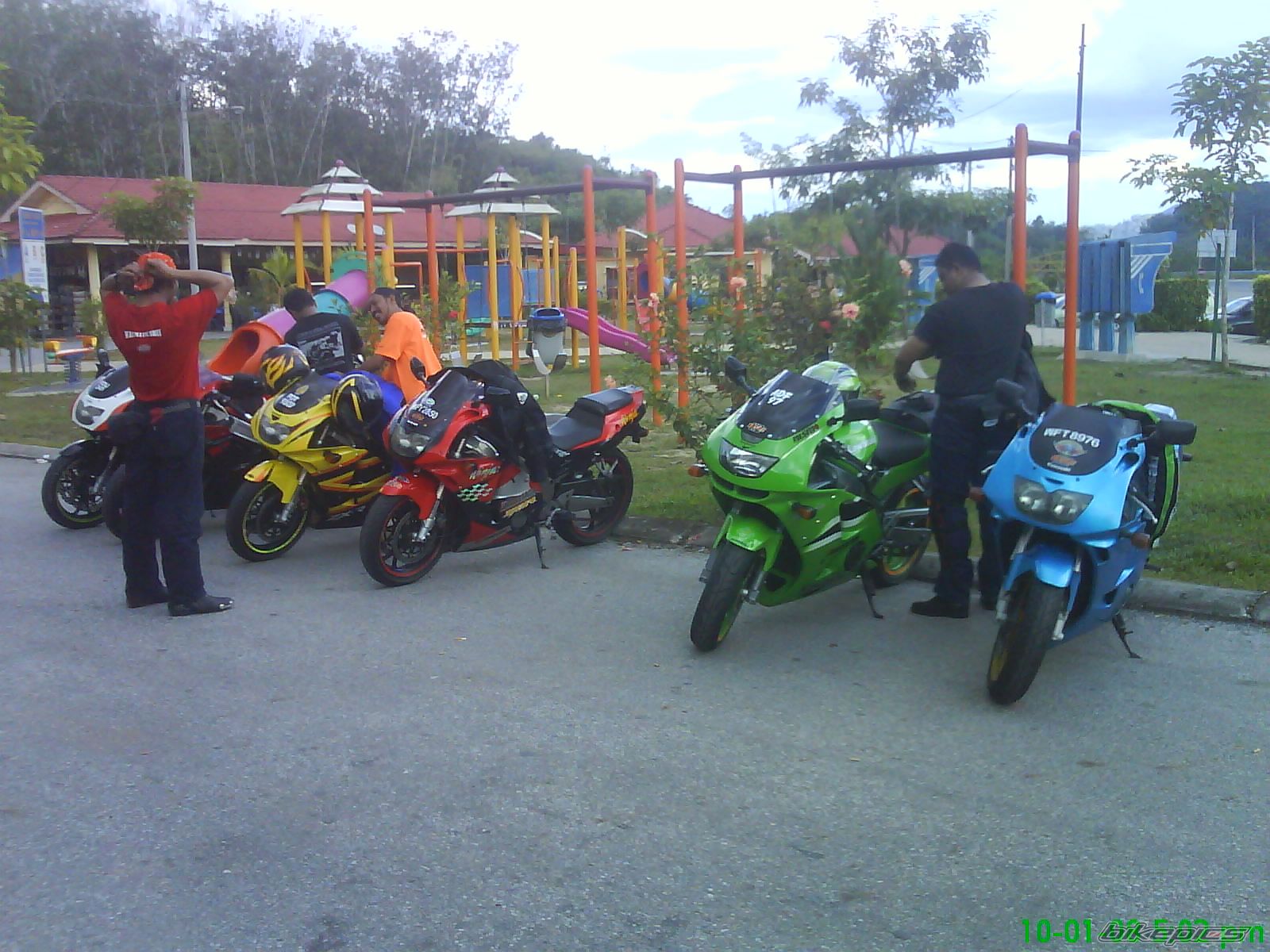 1998 KAWASAKI ZXR 250 | Picture 1329517 motorcycle photo