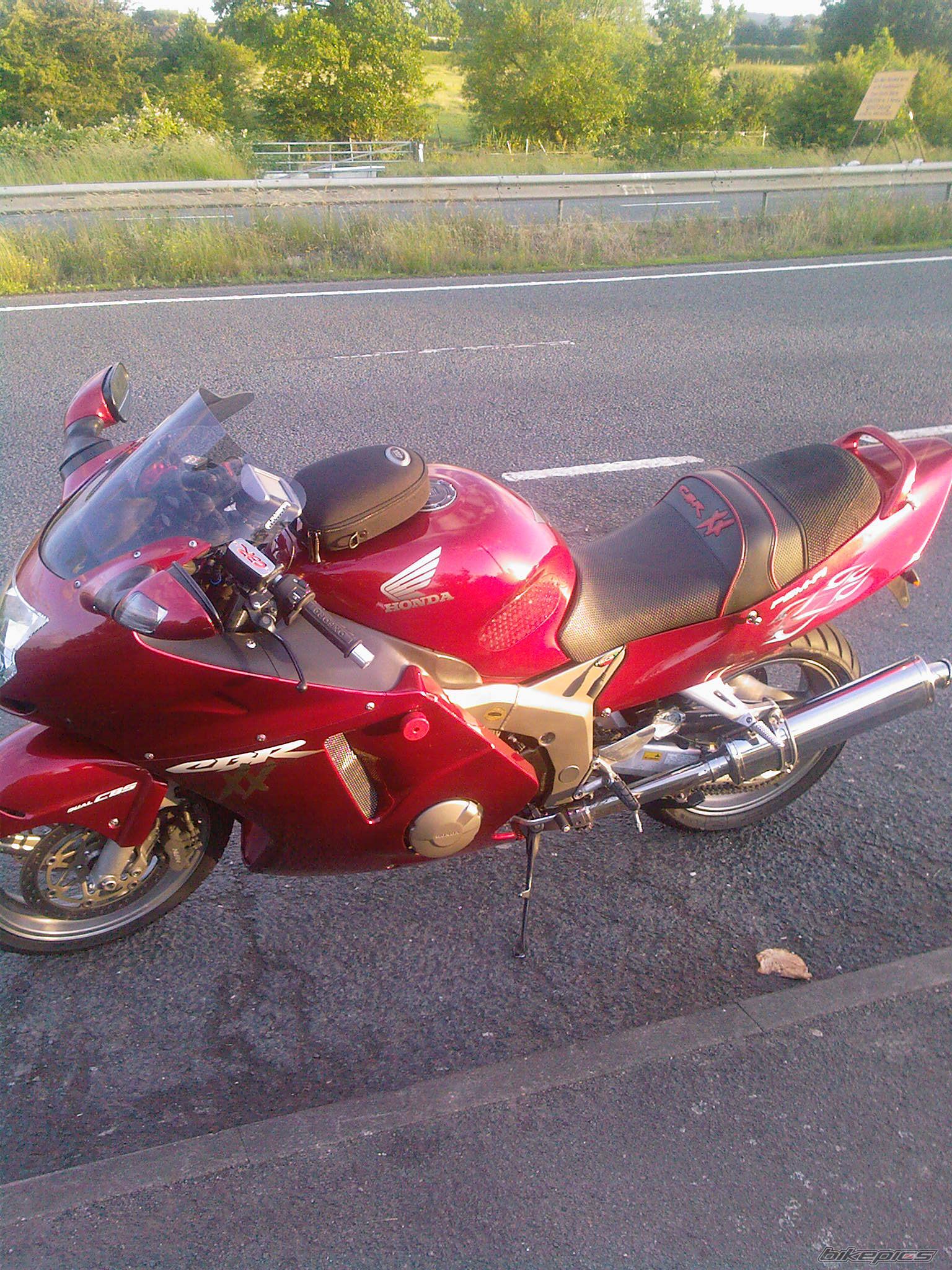 2002 HONDA CBR 1100 BLACKBIRD | Picture 1332719 motorcycle photo