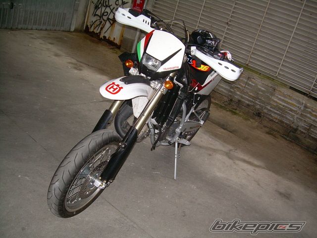 2008 HUSQVARNA SM 125 S | Picture 1333057 motorcycle photo