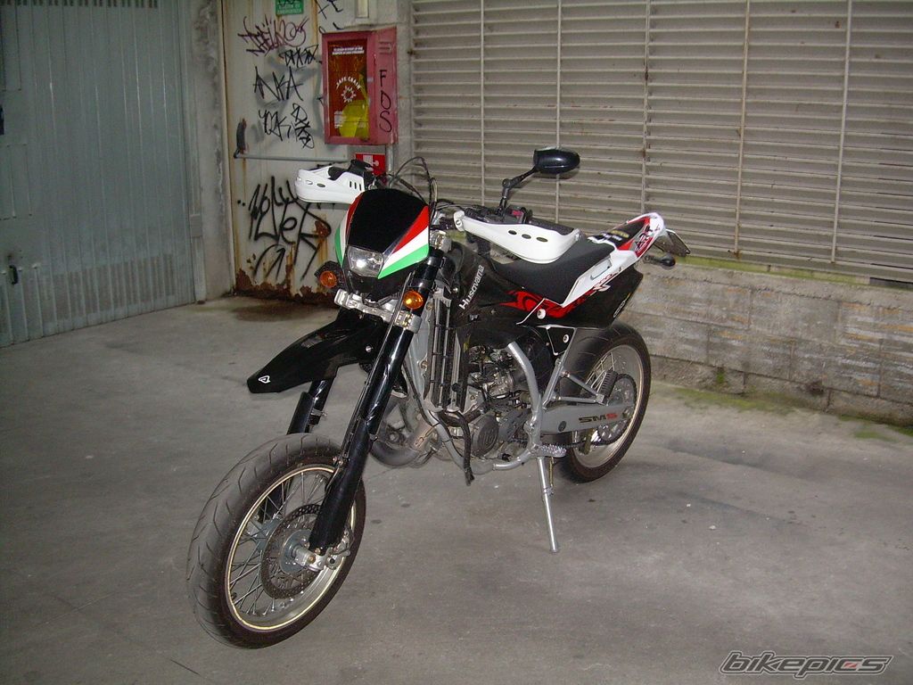 2008 HUSQVARNA SM 125 S | Picture 1333062 motorcycle photo