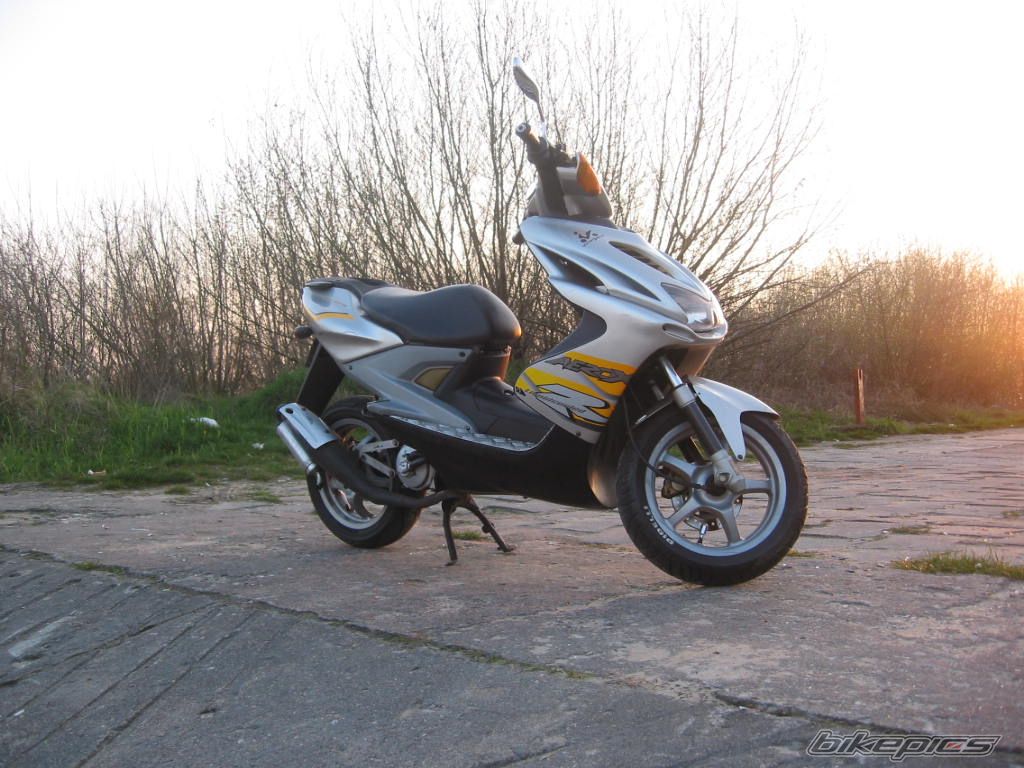 2001 YAMAHA AEROX 50 | Picture 1335719 motorcycle photo