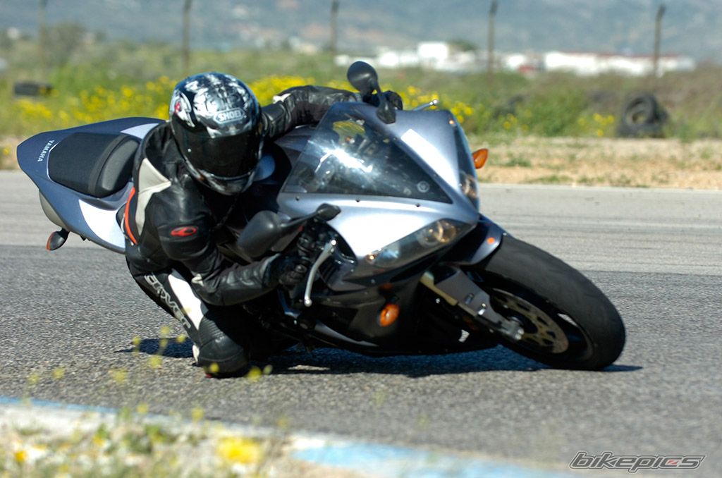 2005 YAMAHA YZF R1 | Picture 1336629 motorcycle photo