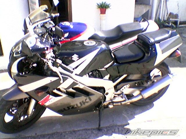 1988 SUZUKI GSX R 400 | Picture 1337797 motorcycle photo
