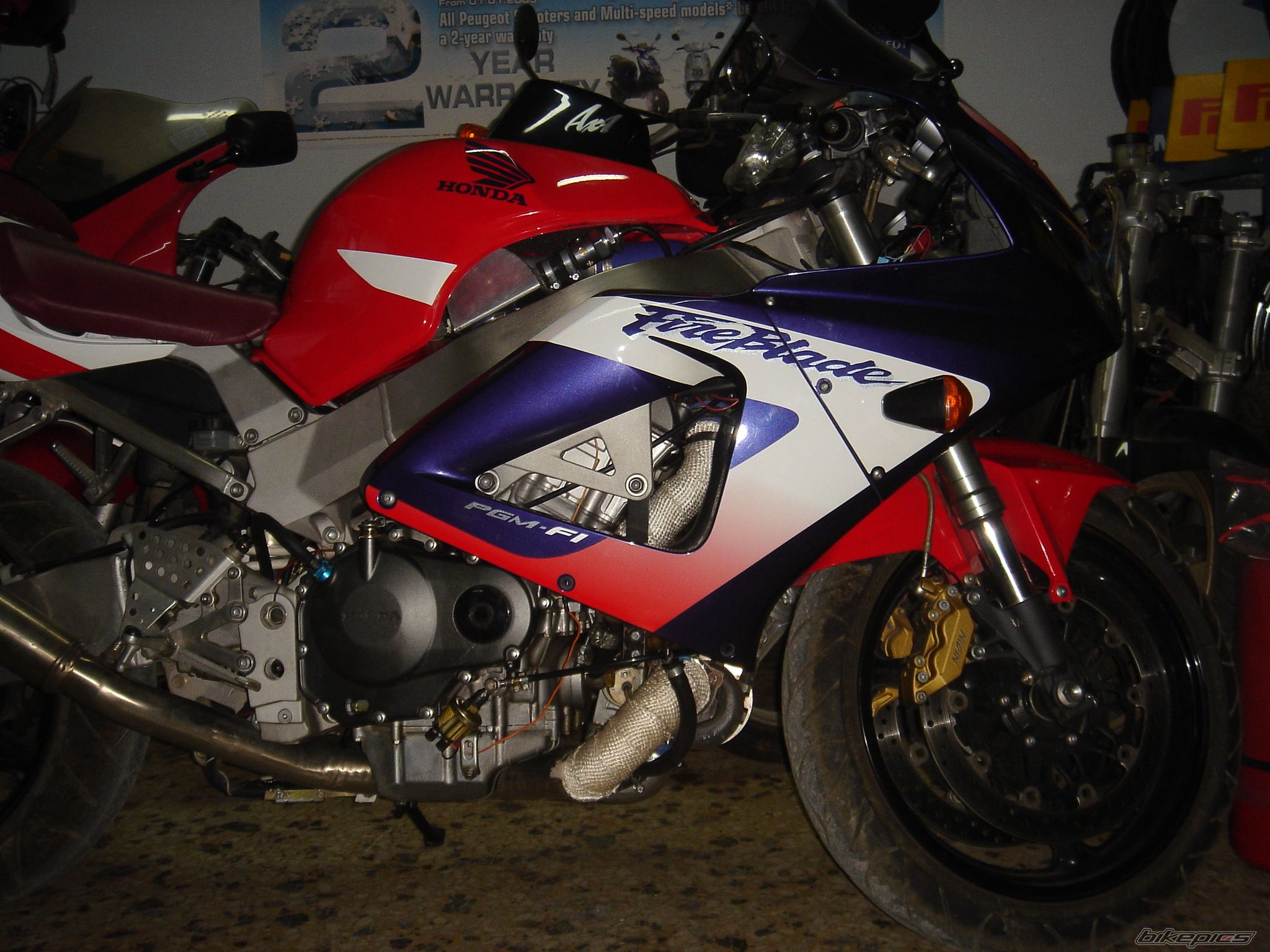 2001 HONDA CBR 929RR FIREBLADE | Picture 1340601 motorcycle photo