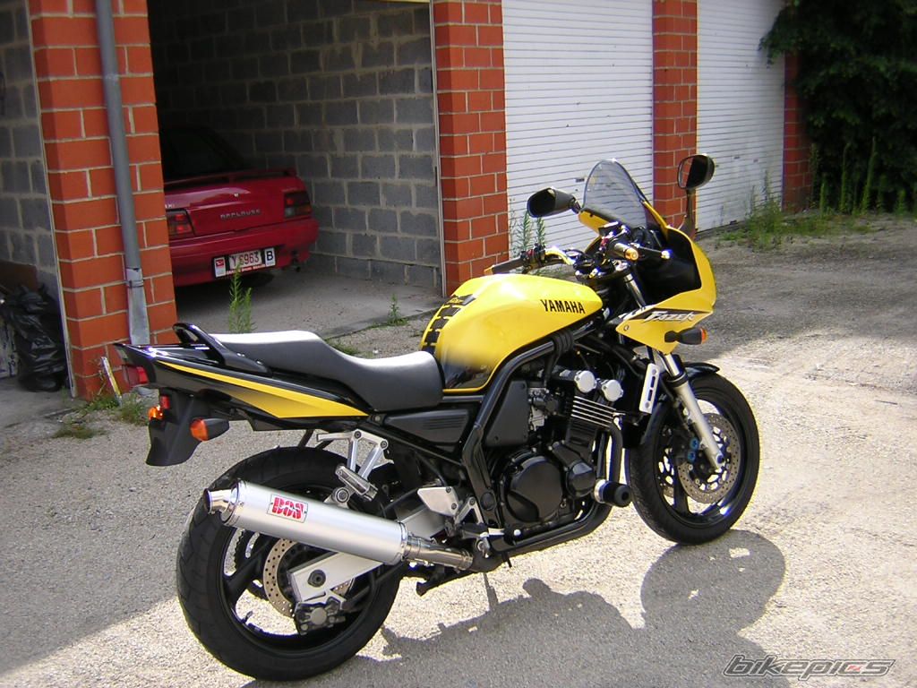 2002 YAMAHA FZS 600 FAZER | Picture 1340875 motorcycle photo