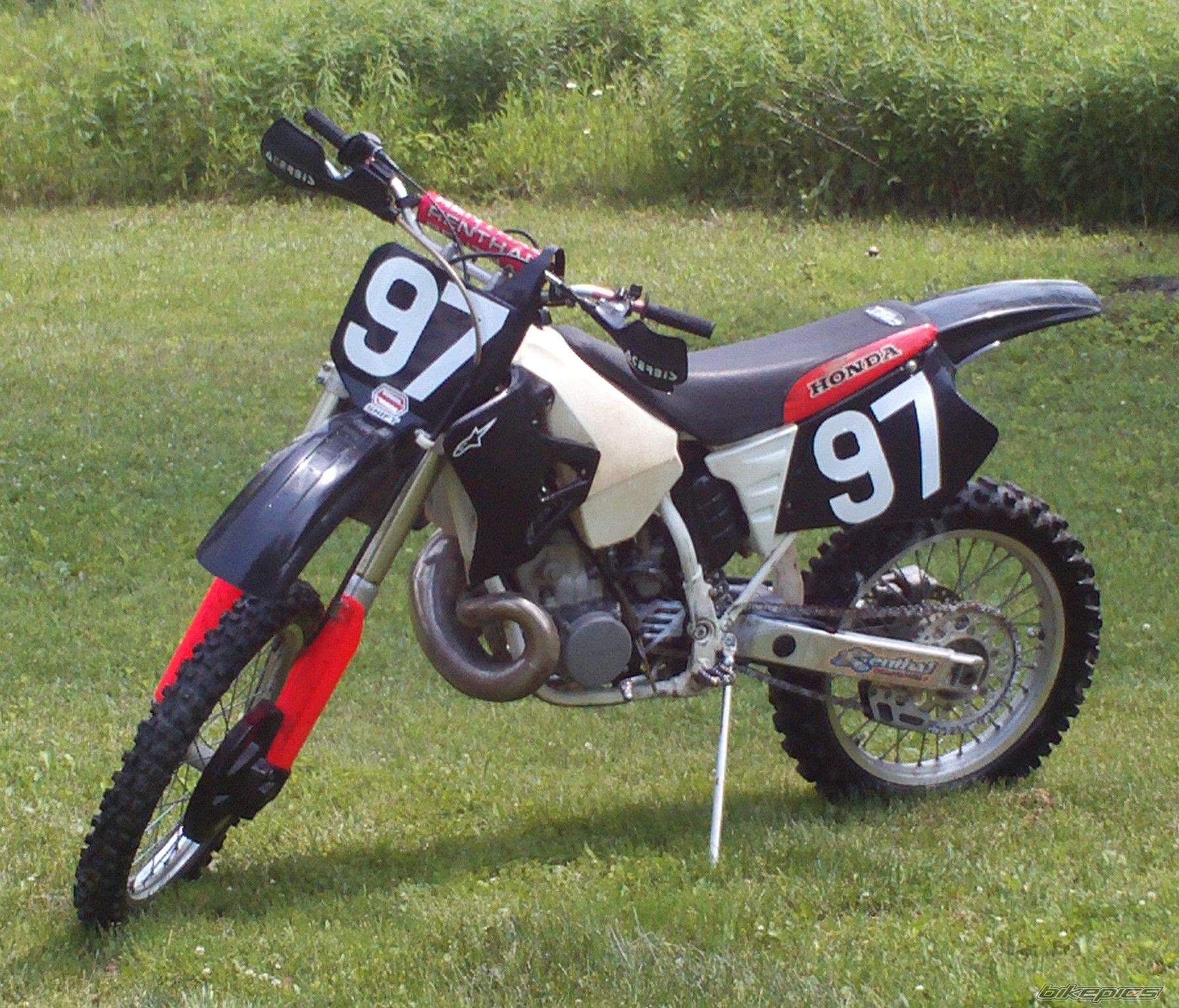 1995 HONDA CR 250 | Picture 1342701 motorcycle photo