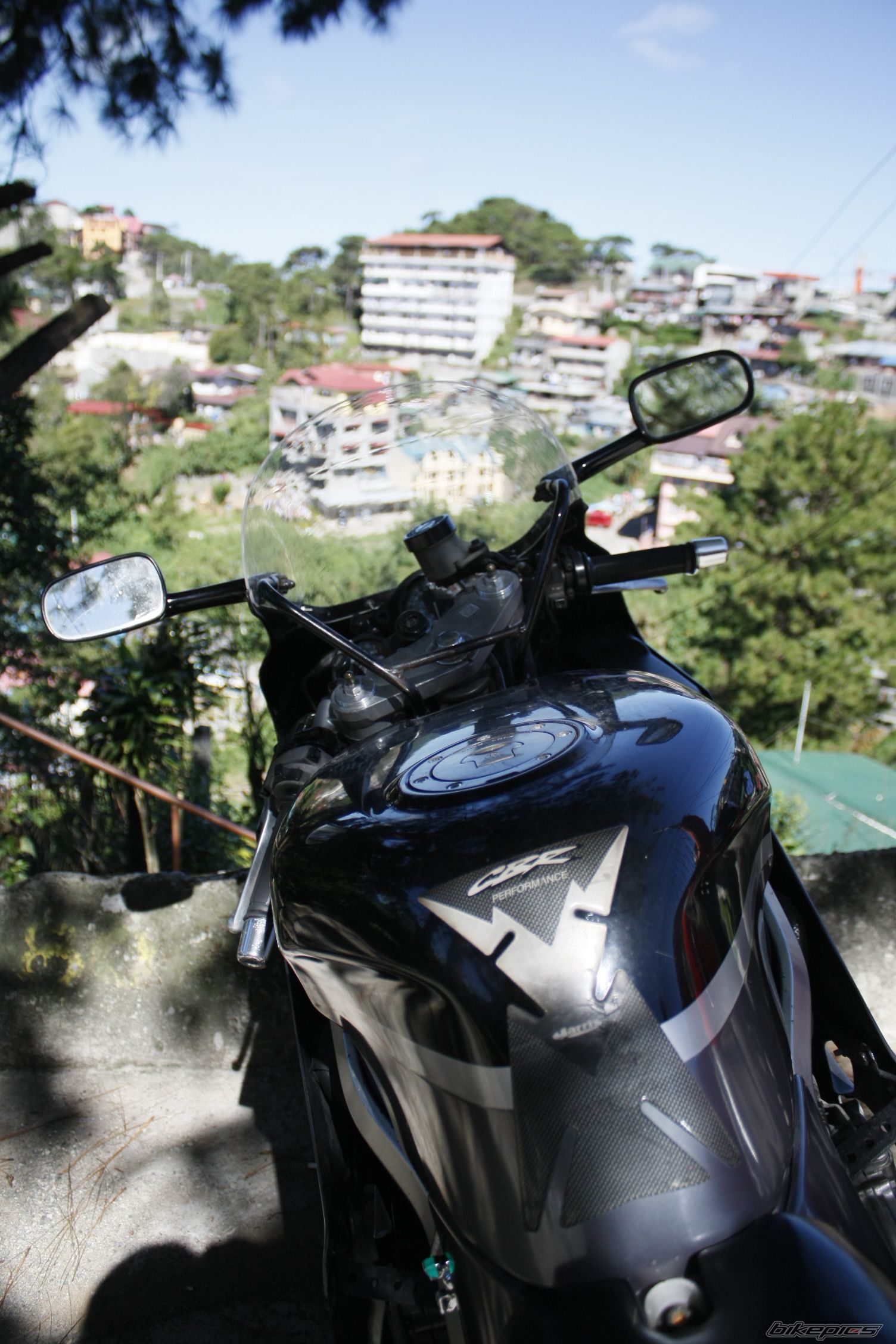 1989 HONDA CBR 400 RR | Picture 1342853 motorcycle photo
