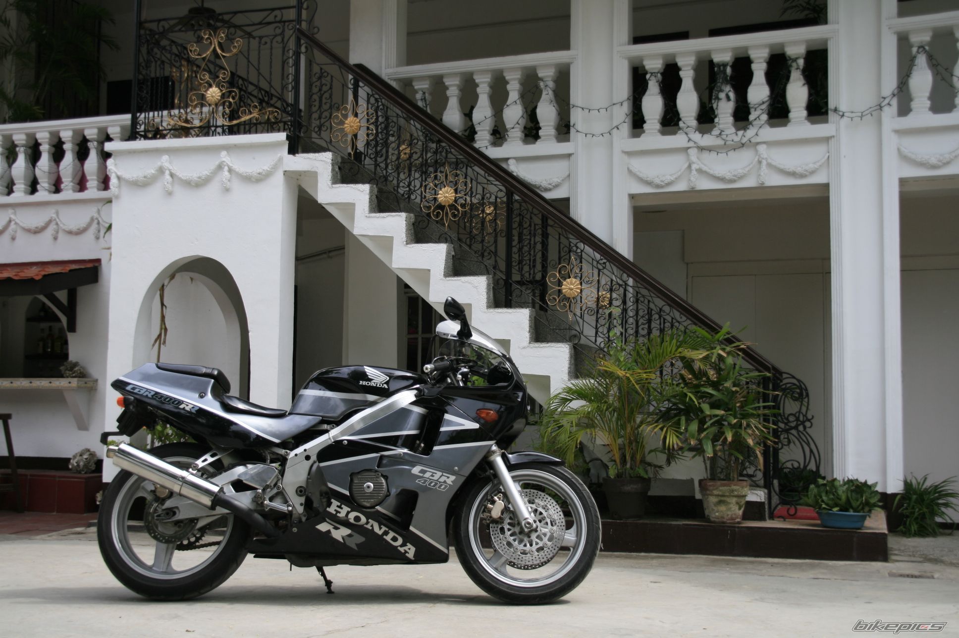 1989 HONDA CBR 400 RR | Picture 1342903 motorcycle photo