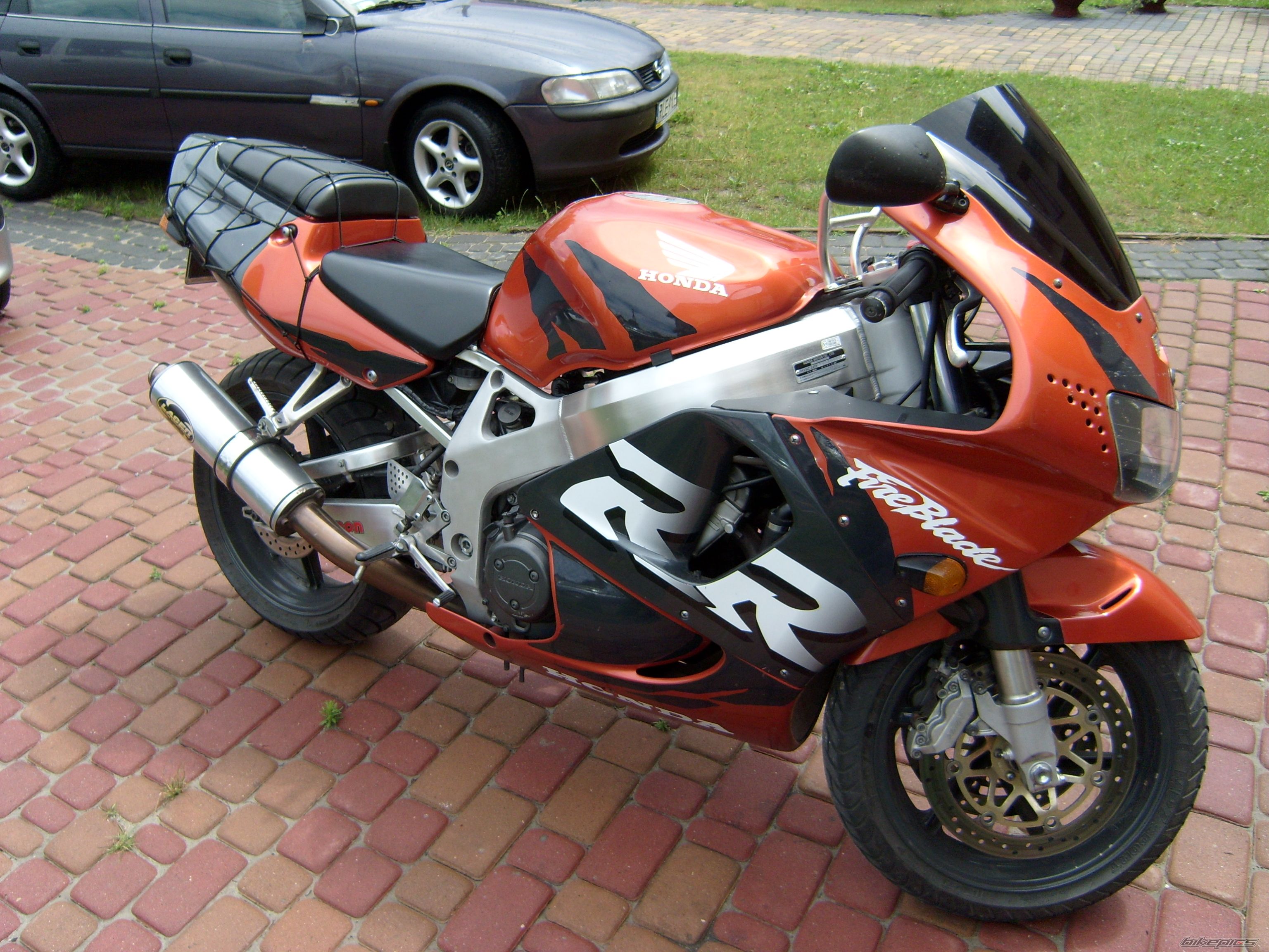 1998 HONDA CBR 900 | Picture 1342995 motorcycle photo