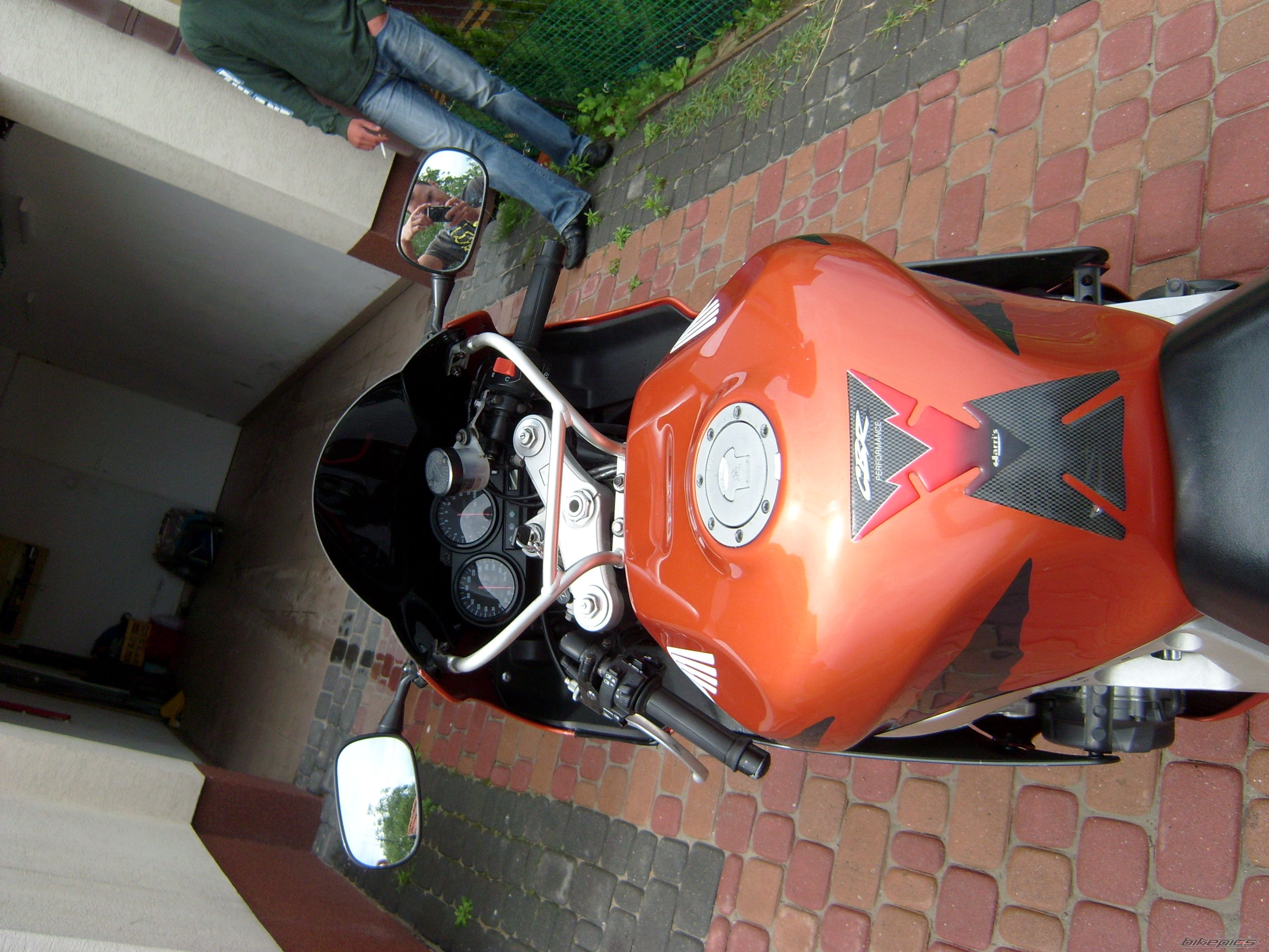 1998 HONDA CBR 900 | Picture 1343000 motorcycle photo