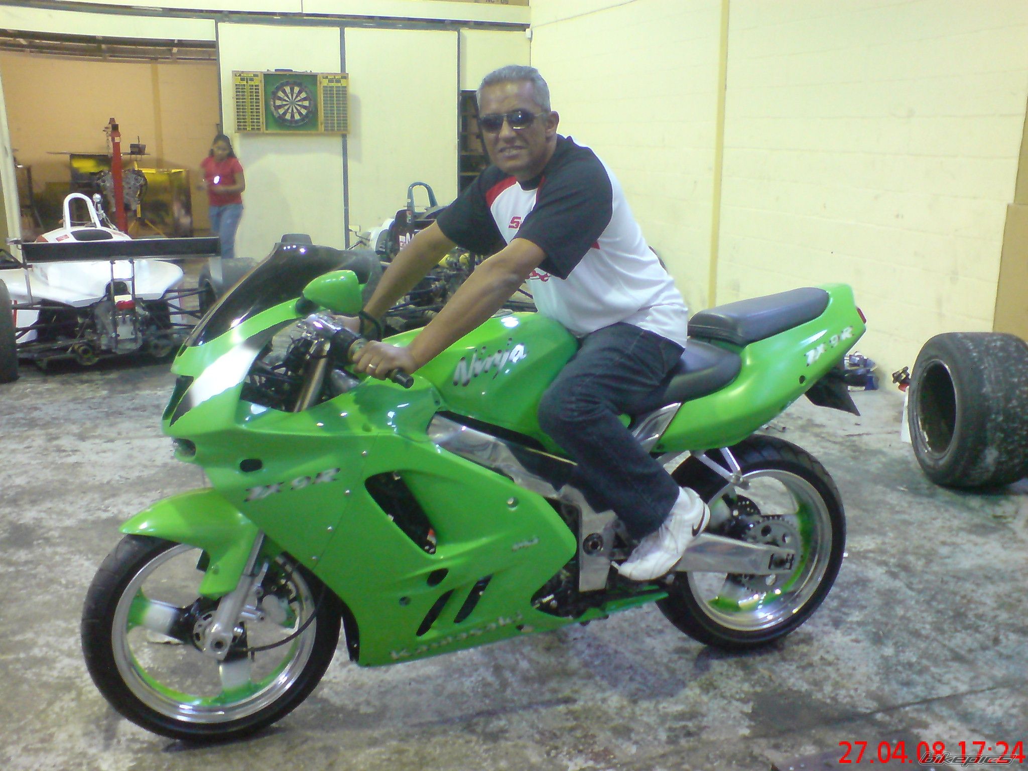 1996 KAWASAKI ZX 9R | Picture 1343738 motorcycle photo