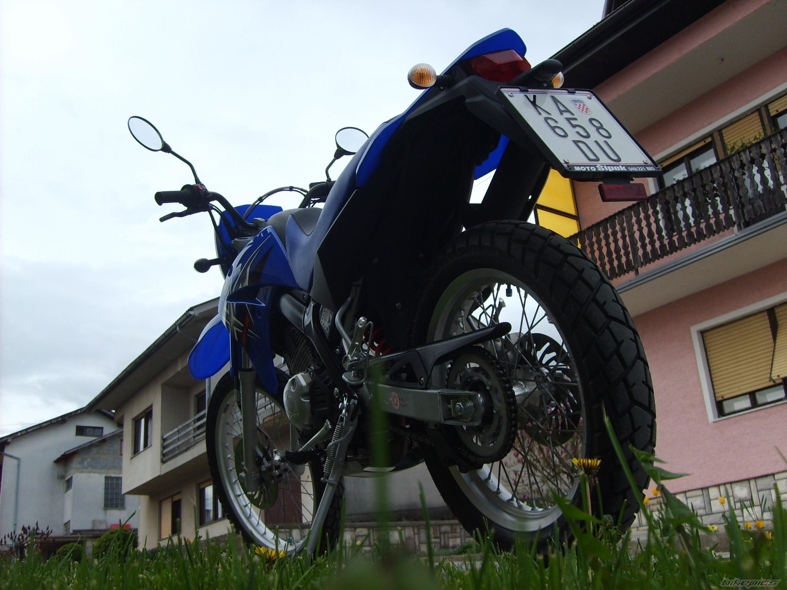2006 YAMAHA XT 125 | Picture 1344419 motorcycle photo