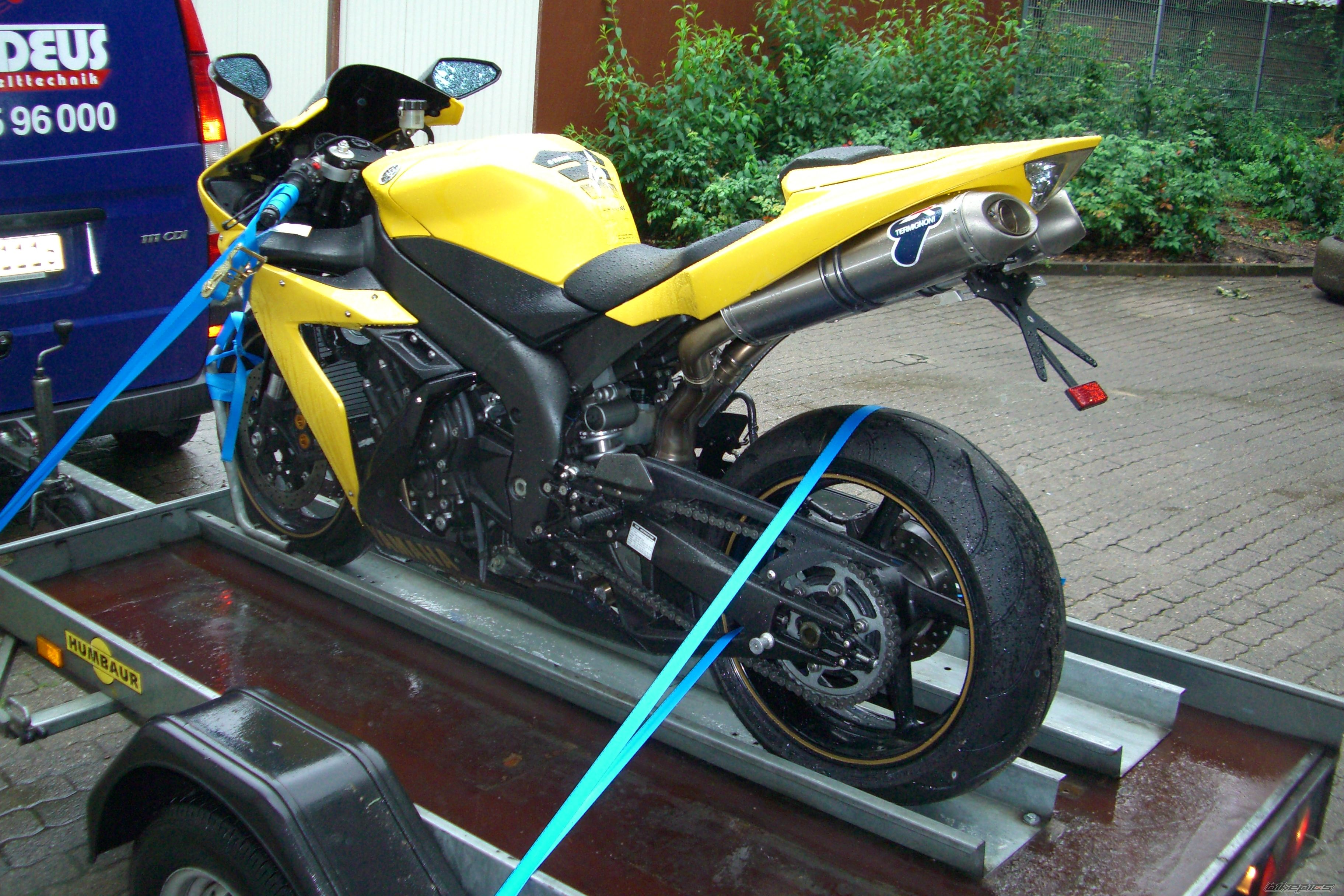 2006 YAMAHA YZF R1 | Picture 1345579 motorcycle photo