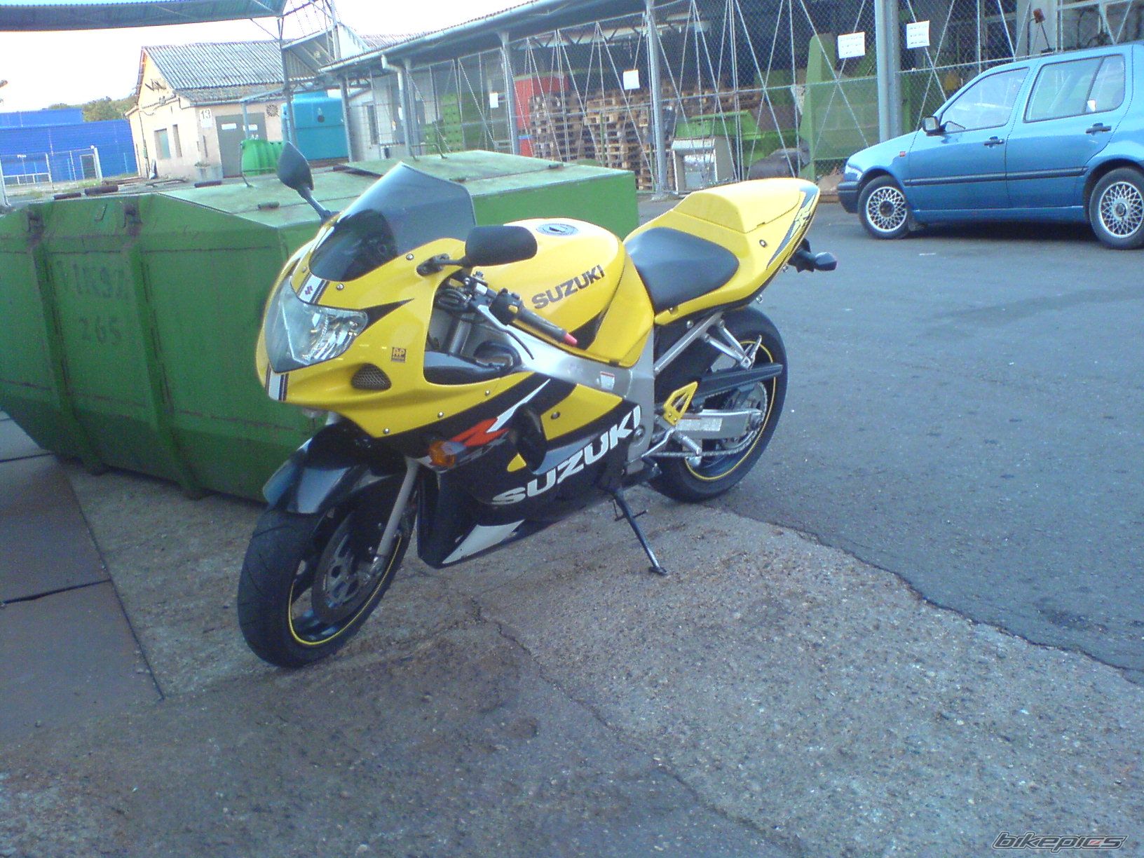 2002 SUZUKI GSX R 600 | Picture 1346208 motorcycle photo