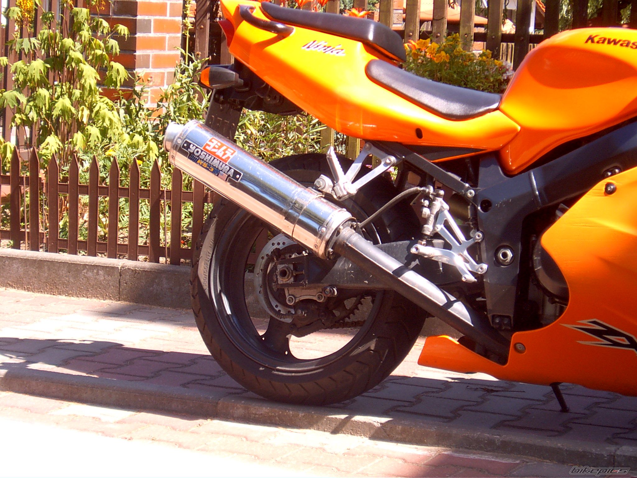 2002 KAWASAKI ZX 7R | Picture 1346742 motorcycle photo