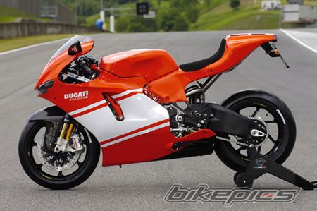 2006 DUCATI DESMOSEDICI RR | Picture 1350197 motorcycle photo
