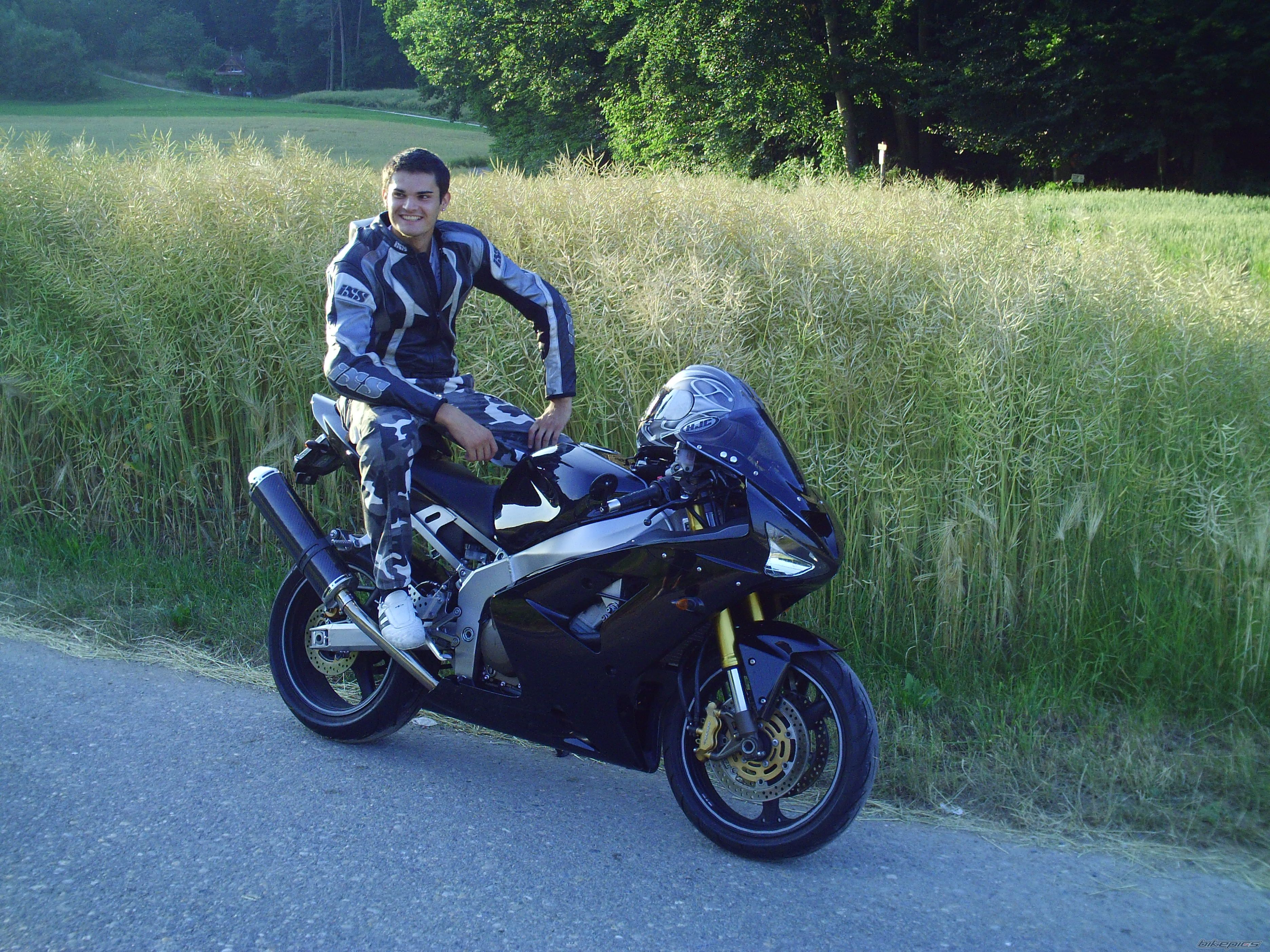 2007 SUZUKI GSX R 600 | Picture 1351042 motorcycle photo