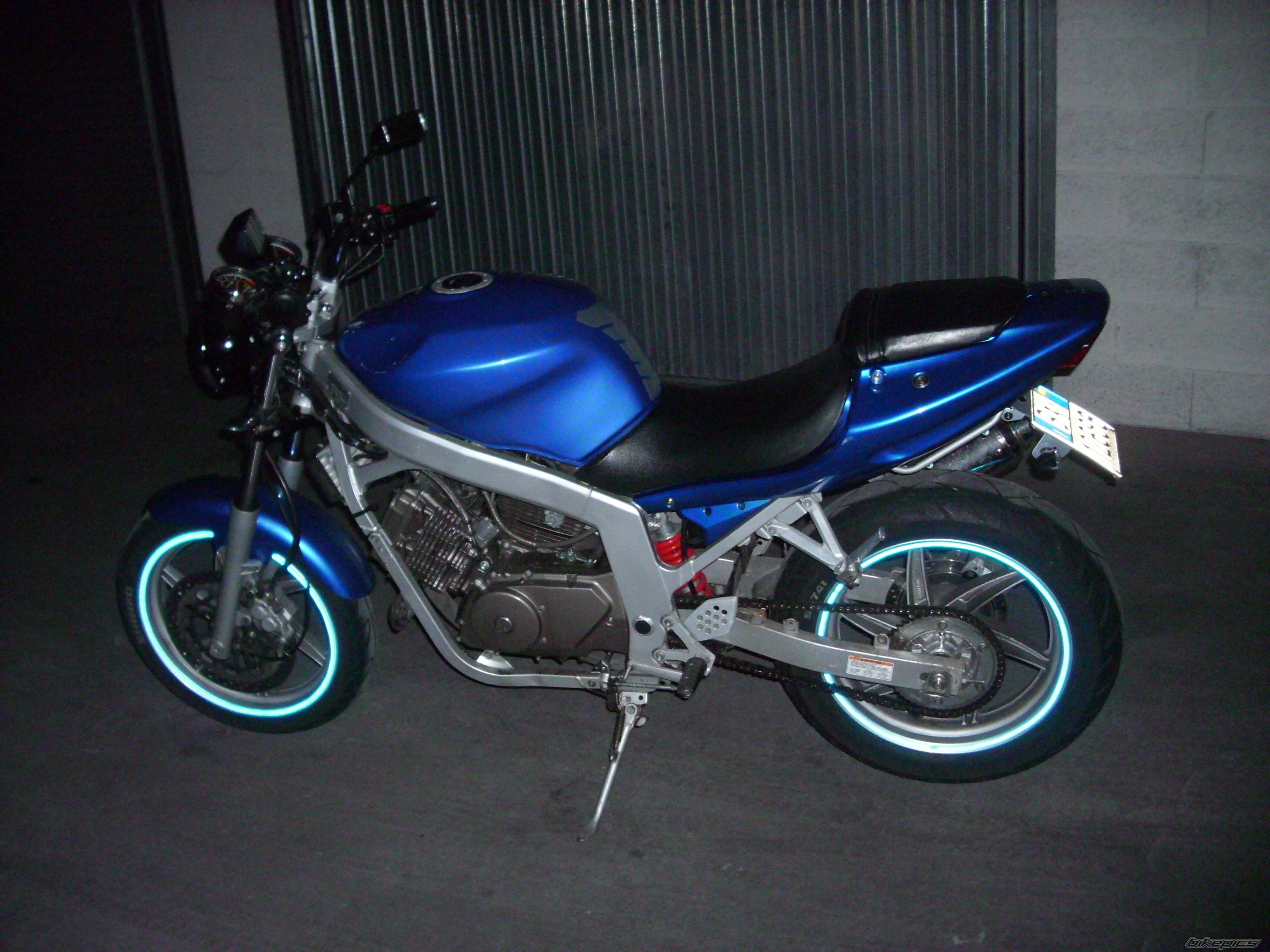 2004 HYOSUNG GT 125 COMET | Picture 1352633 motorcycle photo