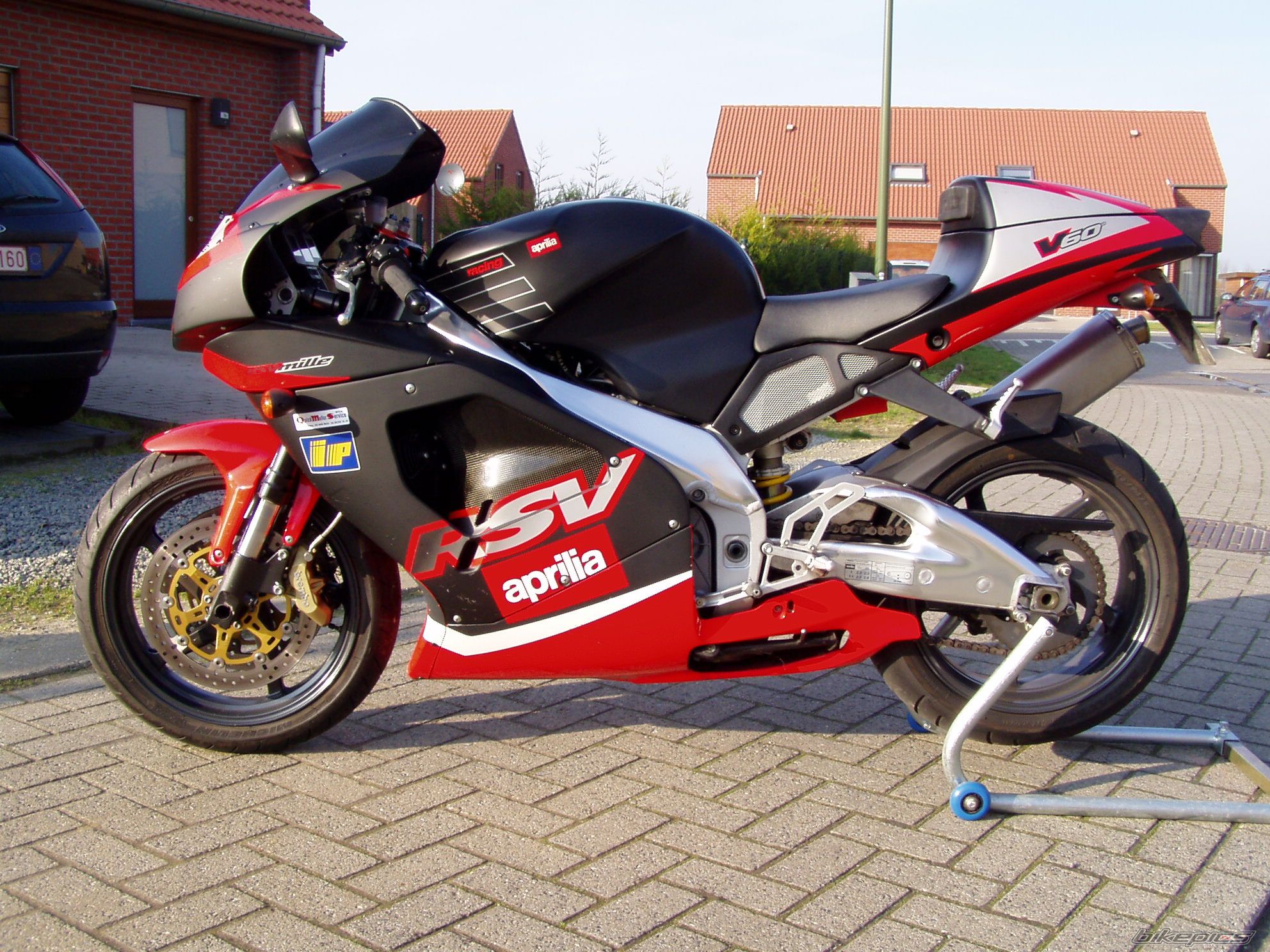 2001 APRILIA RSV 1000 MILLE | Picture 1352717 motorcycle photo