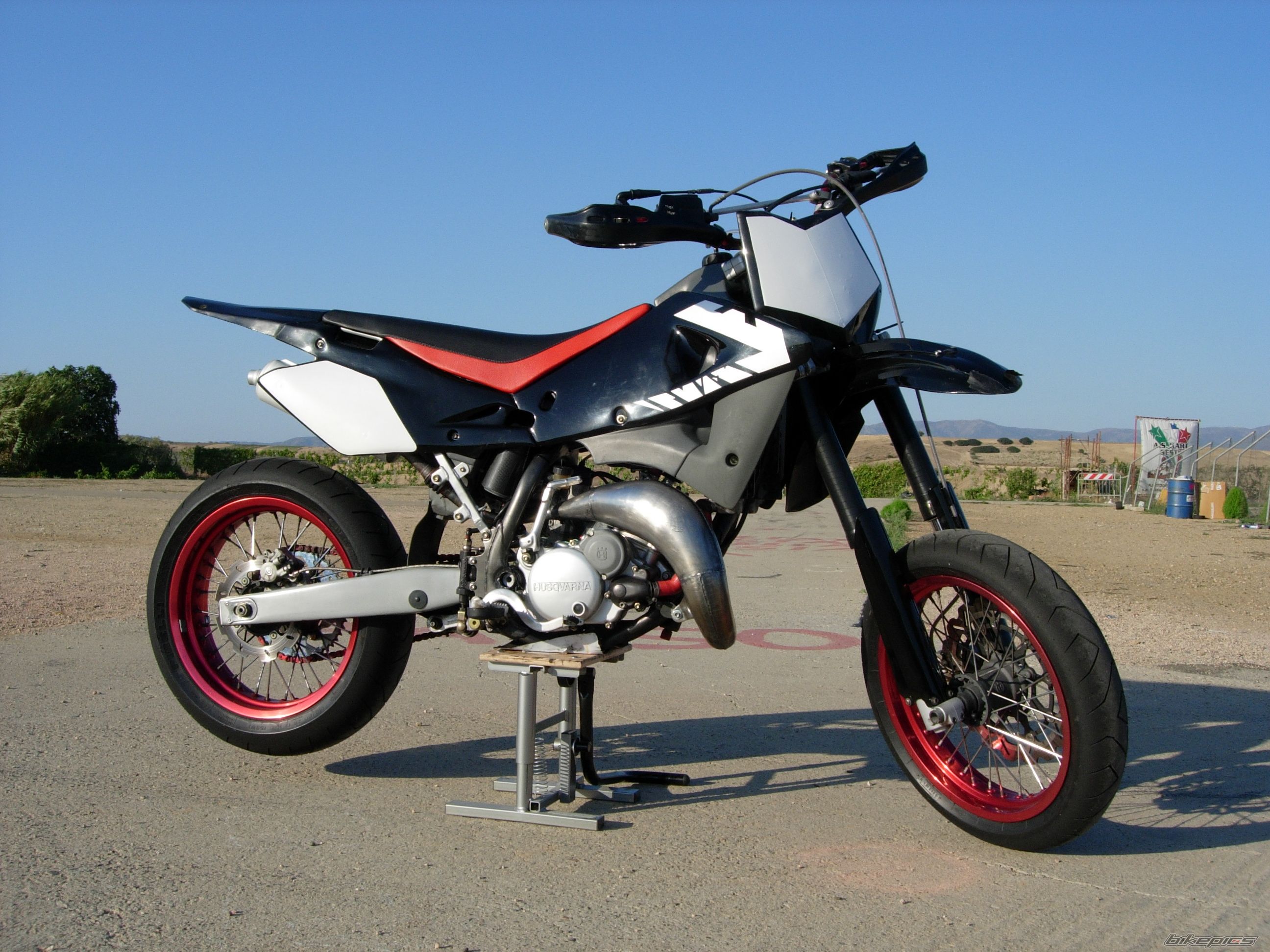 2005 HUSQVARNA SM 125 S | Picture 1356914 motorcycle photo