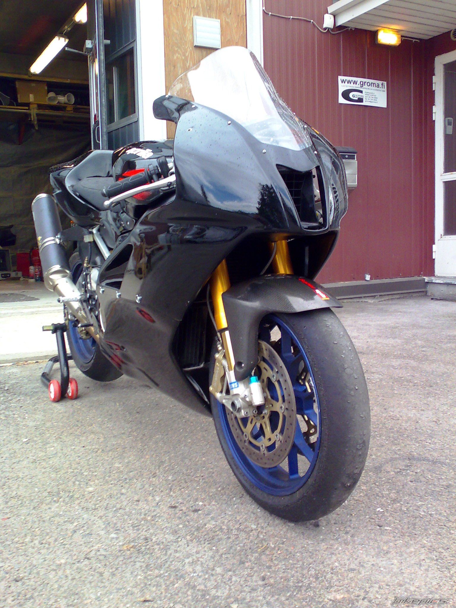 2004 APRILIA RSV MILLE FACTORY | Picture 1358374 motorcycle photo