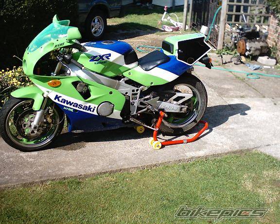1990 KAWASAKI ZXR 400 | Picture 135861 motorcycle photo