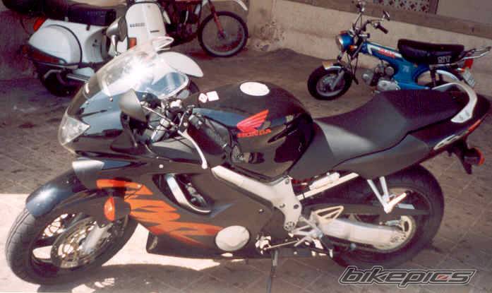 2000  CBR 600 | Picture 136 motorcycle photo