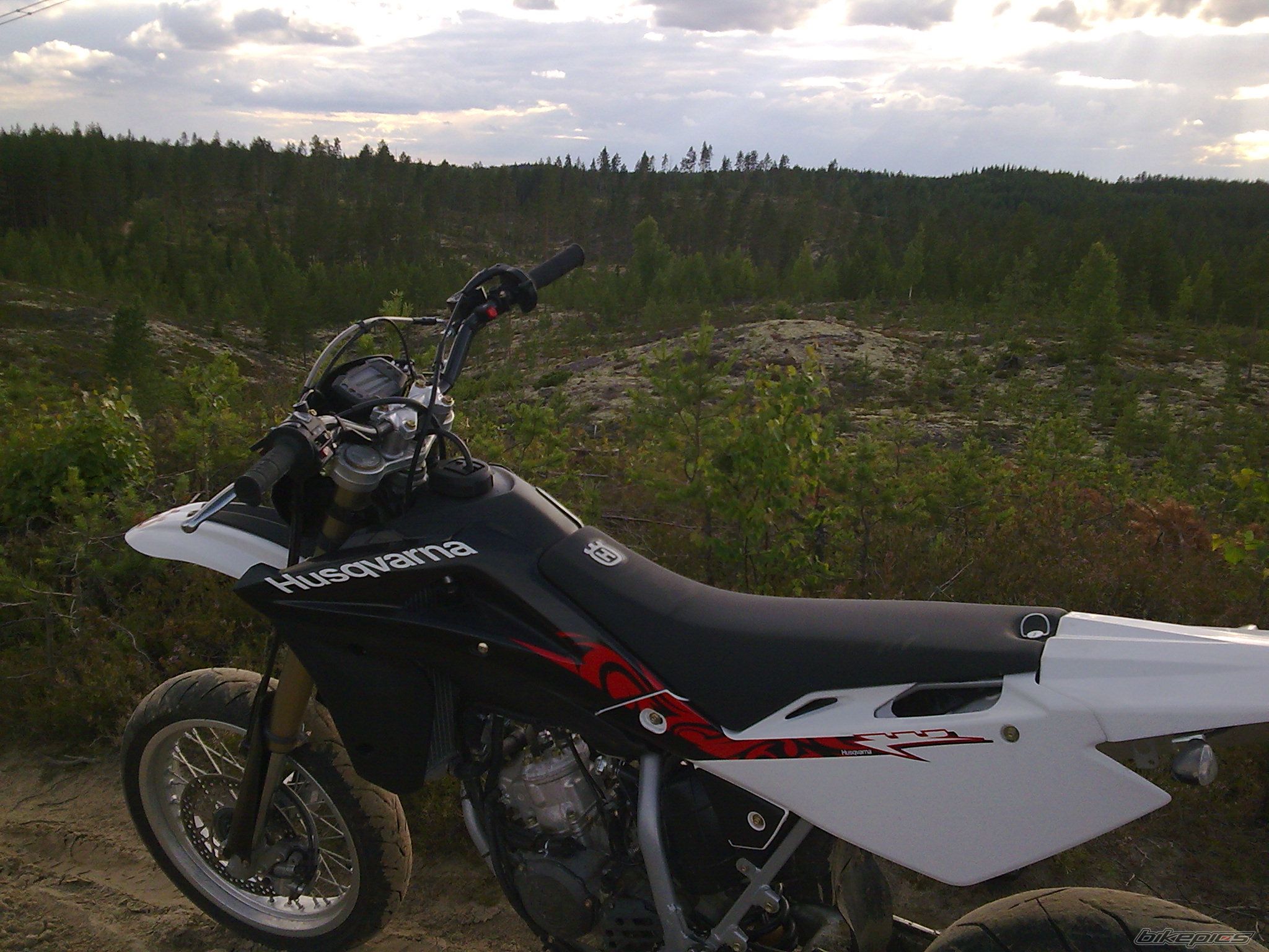 2008 HUSQVARNA SM 125 S | Picture 1360934 motorcycle photo