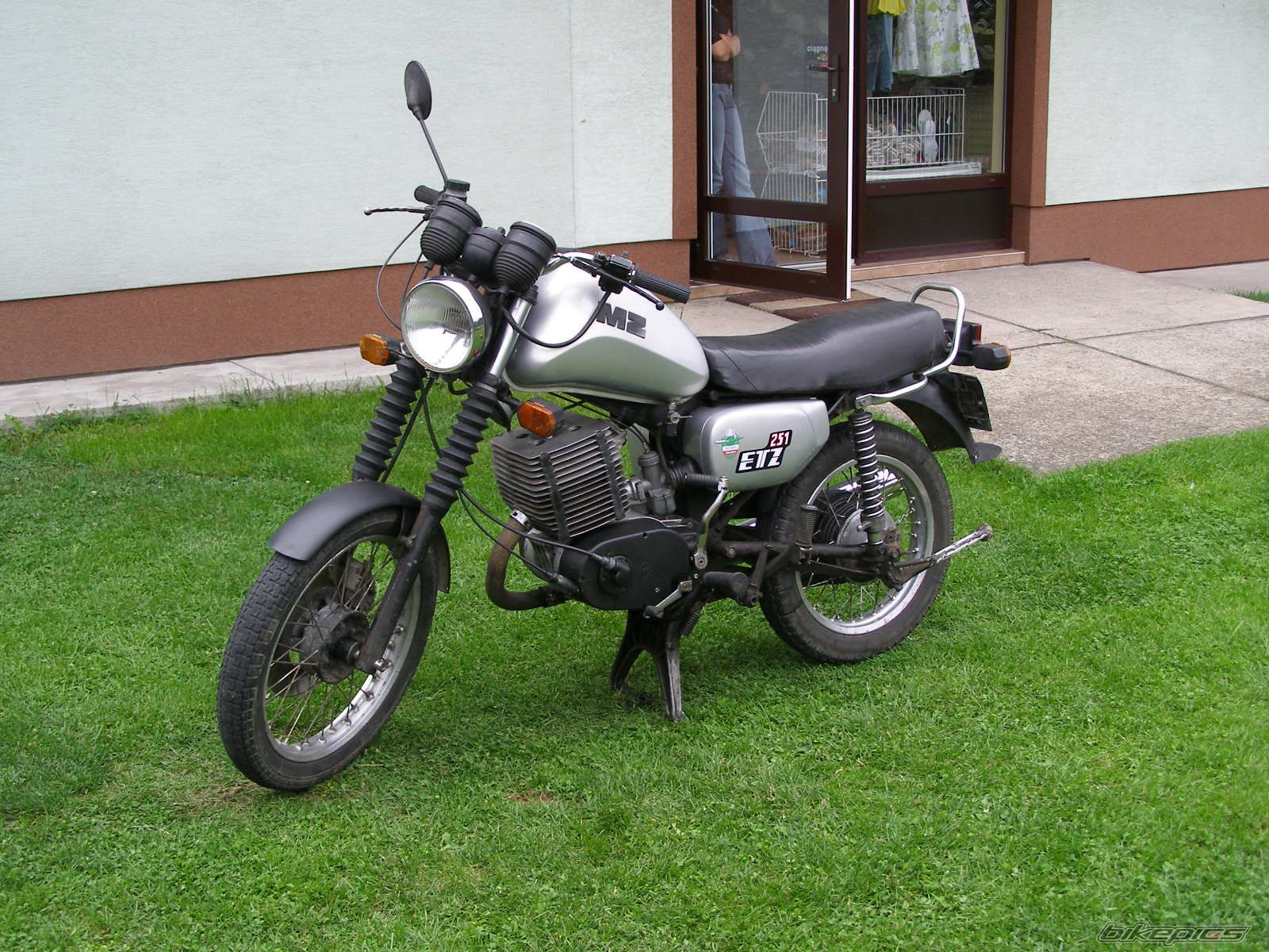 1990 MZ ETZ 251 | Picture 1360966 motorcycle photo