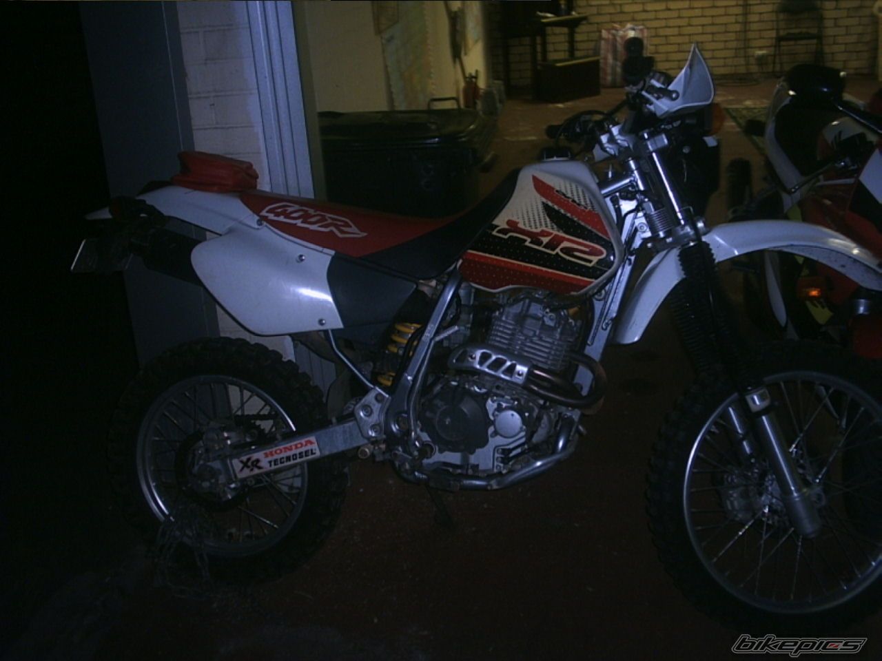 1999 HONDA XR 400 | Picture 1362826 motorcycle photo