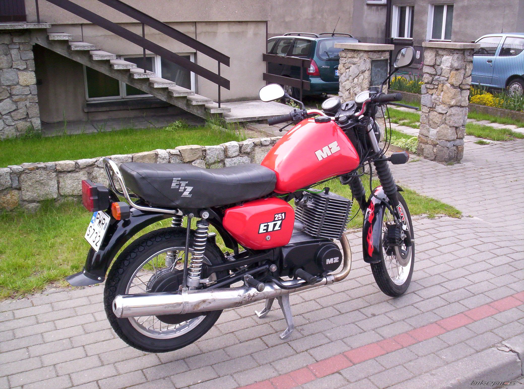 1989 MZ ETZ 251 | Picture 1364979 motorcycle photo