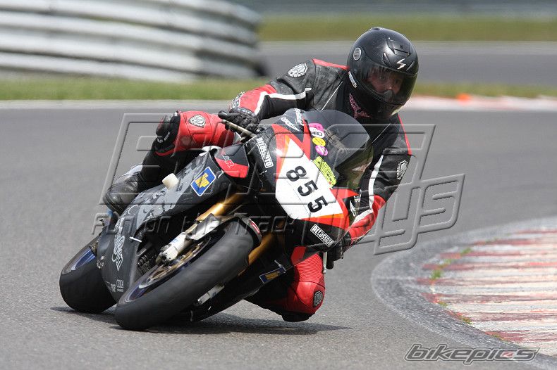 2001 APRILIA RSV 1000R MILLE | Picture 1366352 motorcycle photo