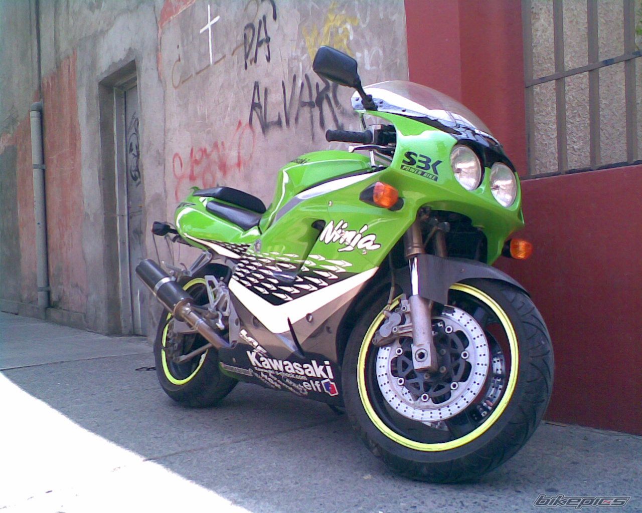 1994 KAWASAKI ZX 7R | Picture 1367713 motorcycle photo