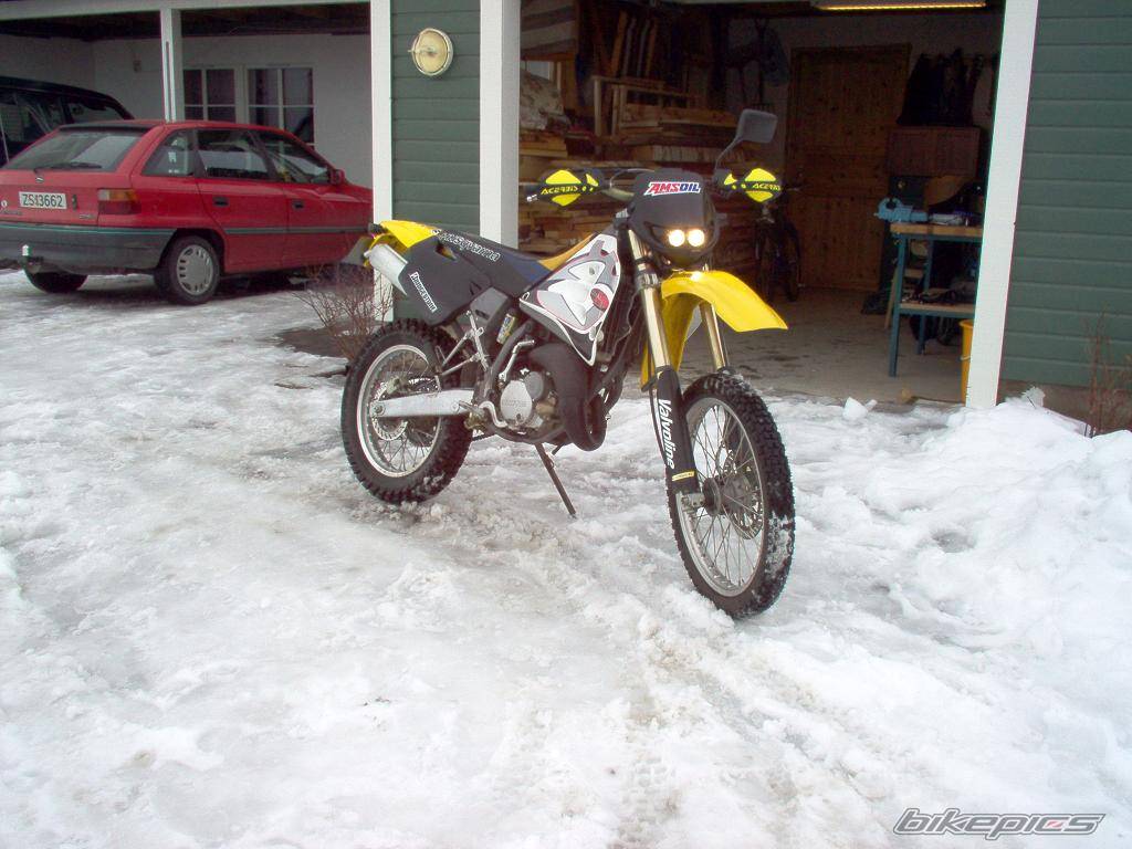 1999 HUSQVARNA WRE 125 | Picture 136835 motorcycle photo