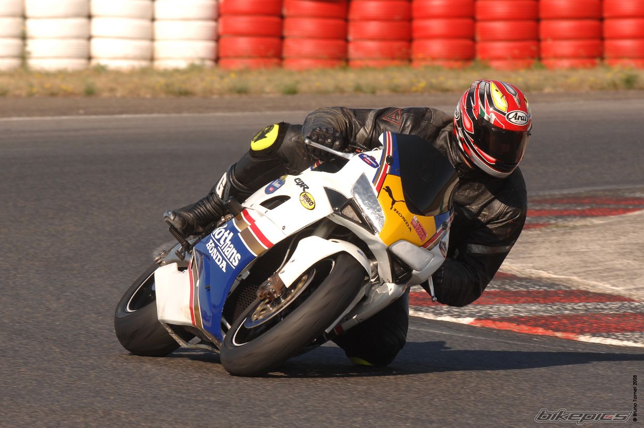 2004 HONDA CBR 1000  RR | Picture 1369081 motorcycle photo