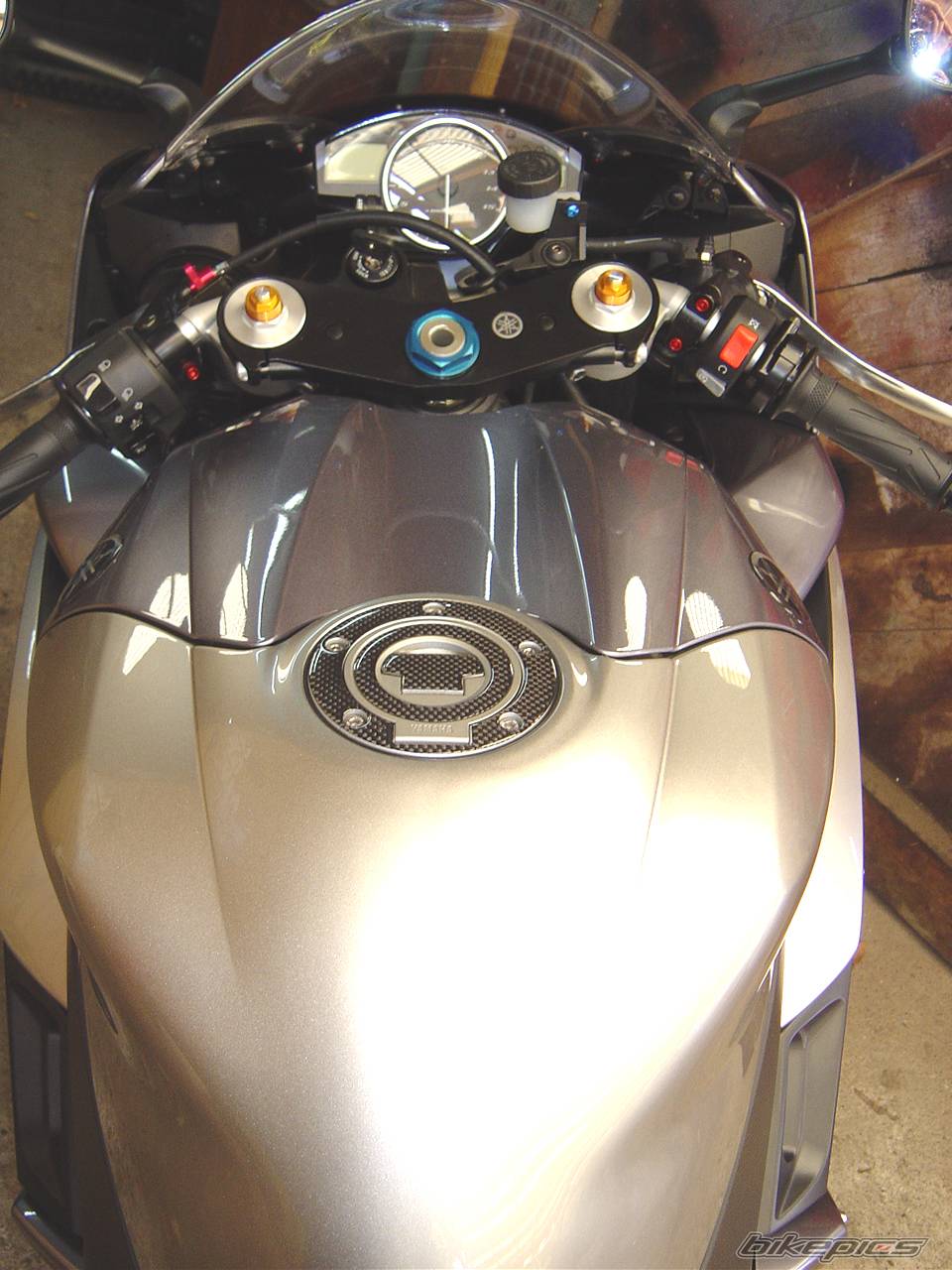 2004 YAMAHA YZF R1 | Picture 137093 motorcycle photo